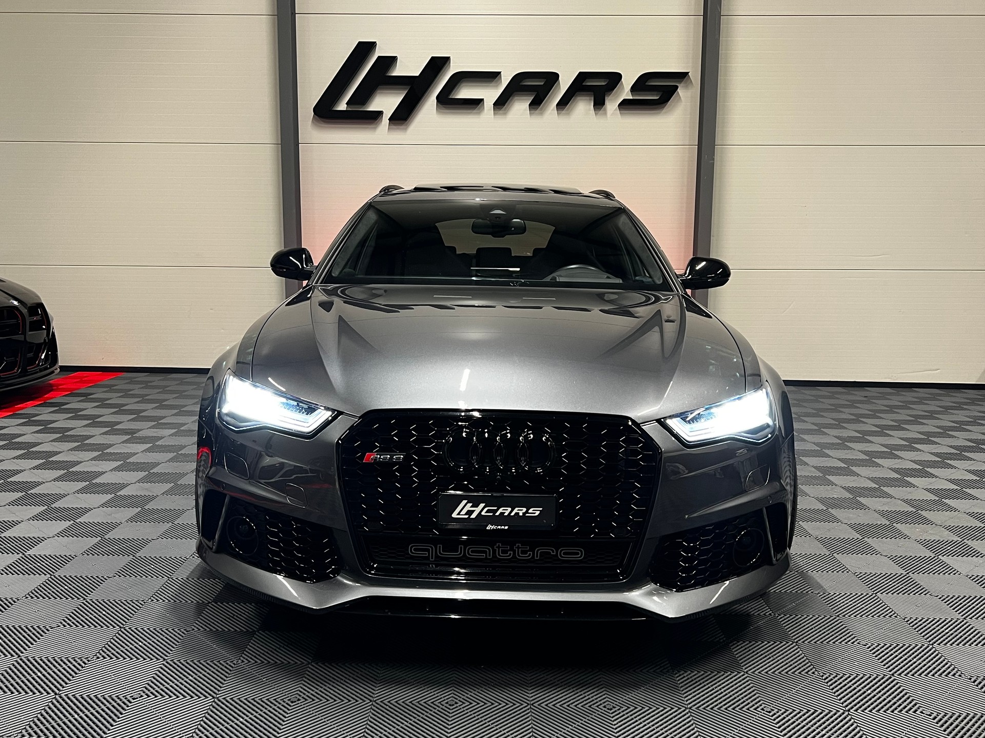 AUDI RS6 Avant 4.0 V8 TFSI perform. qu. T-Tr.-image-6