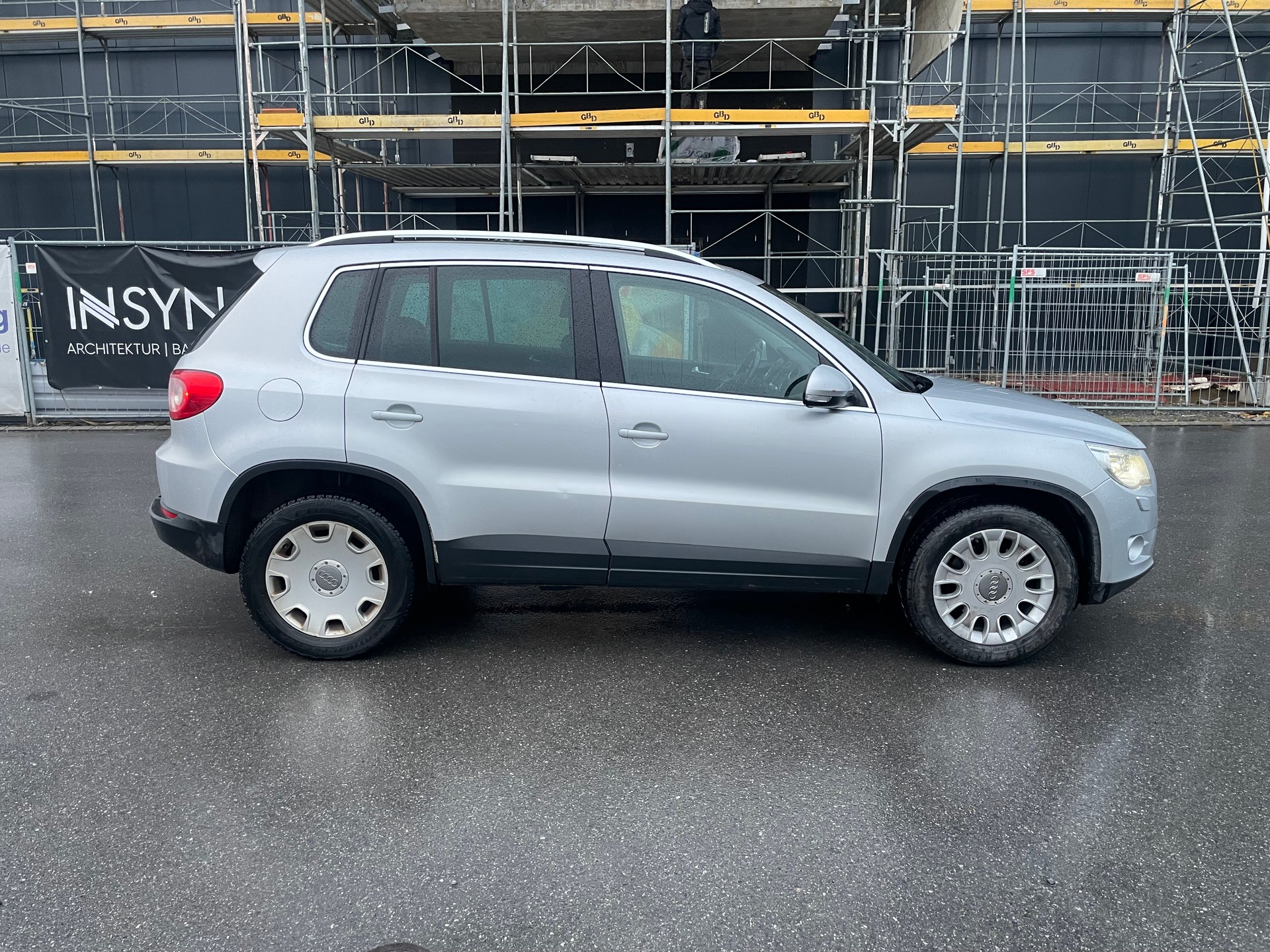 VW Tiguan 2.0 TDI Trend&Fun Tiptronic-image-7