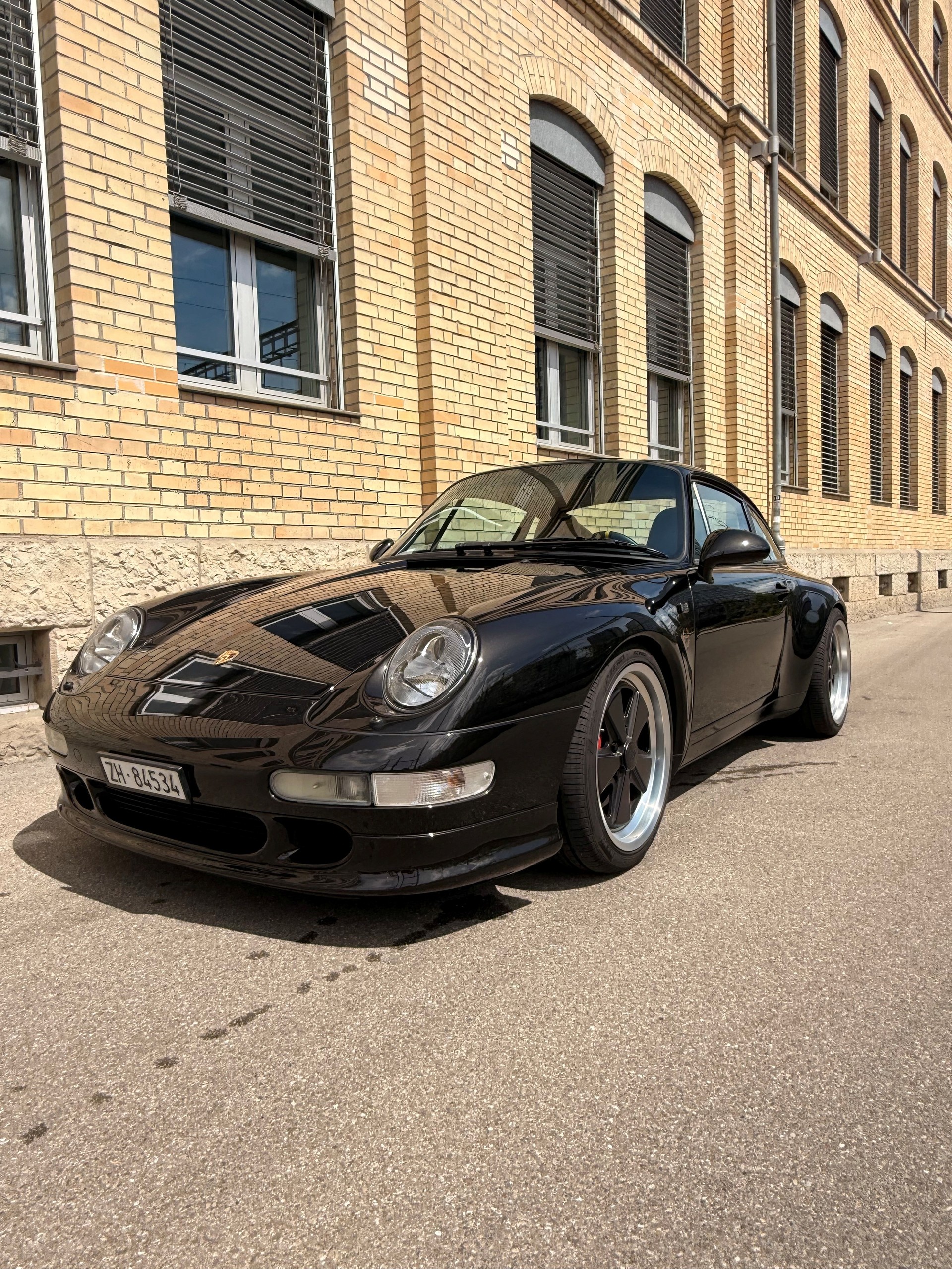 PORSCHE 993 Carrera C2-image-12