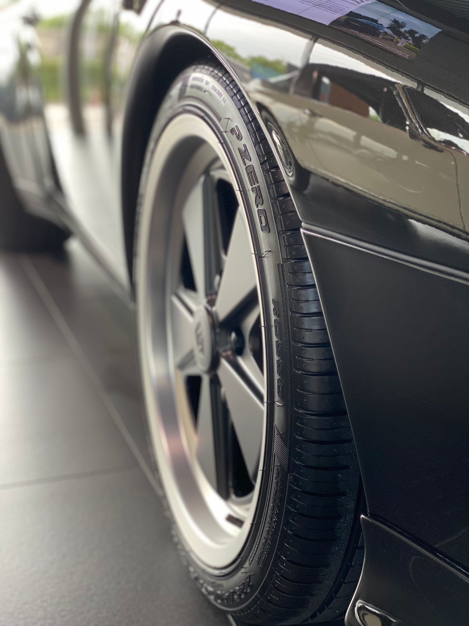 PORSCHE 993 Carrera C2-image-9
