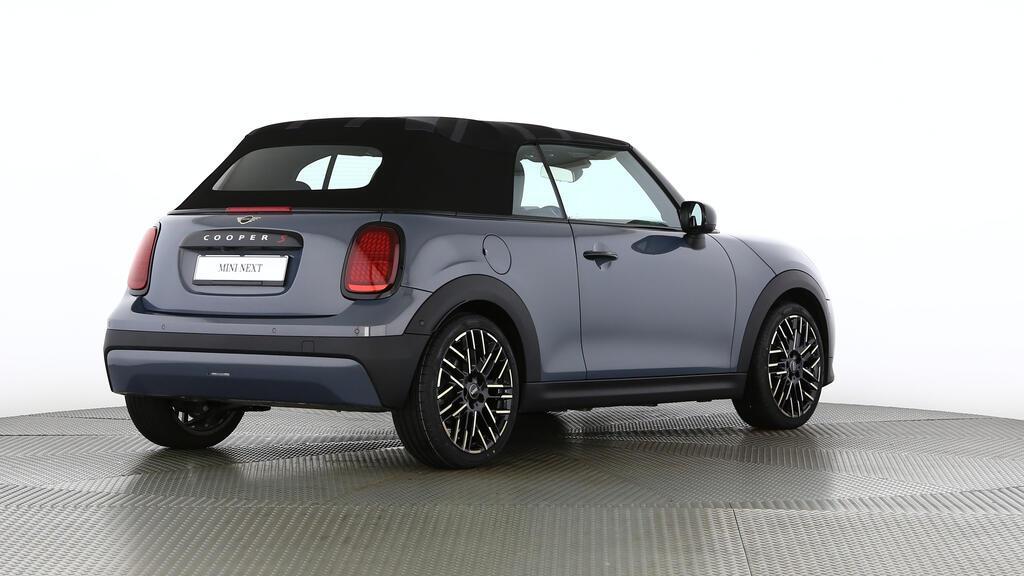 MINI Cooper S Cabrio-image-3