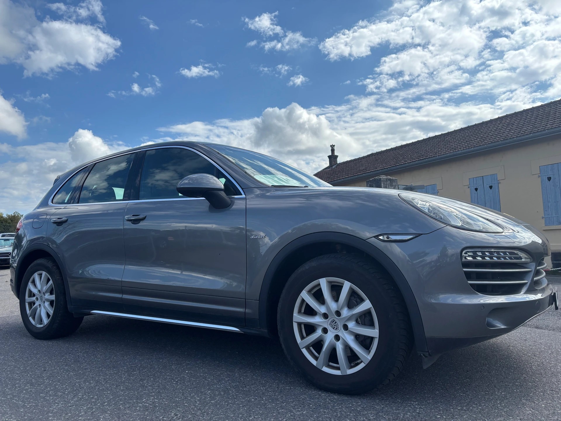 PORSCHE Cayenne Diesel-image-2