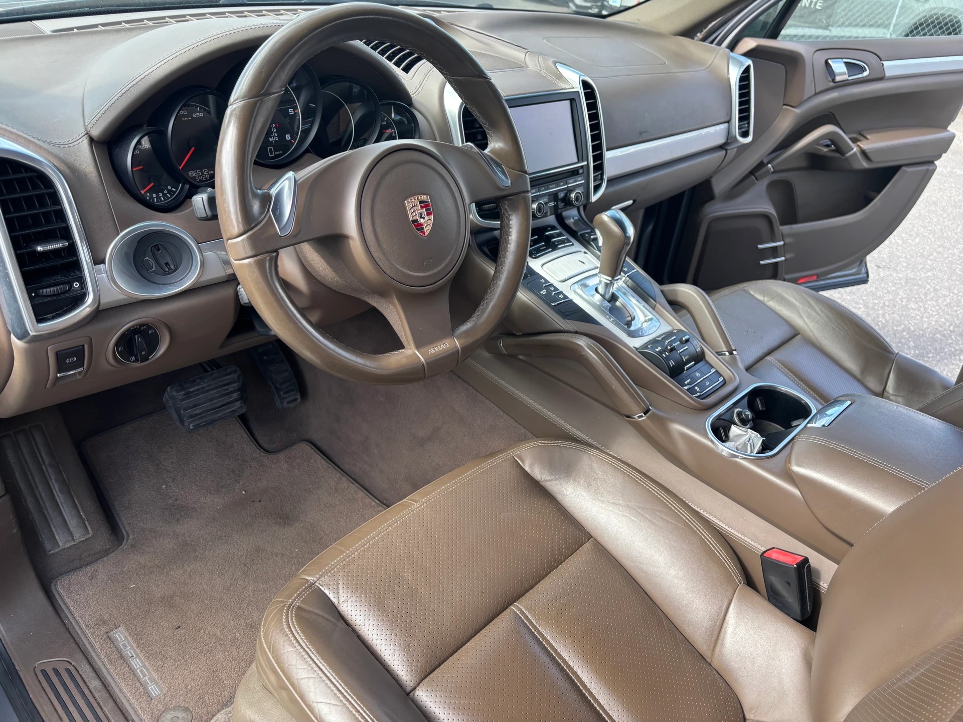 PORSCHE Cayenne Diesel-image-11