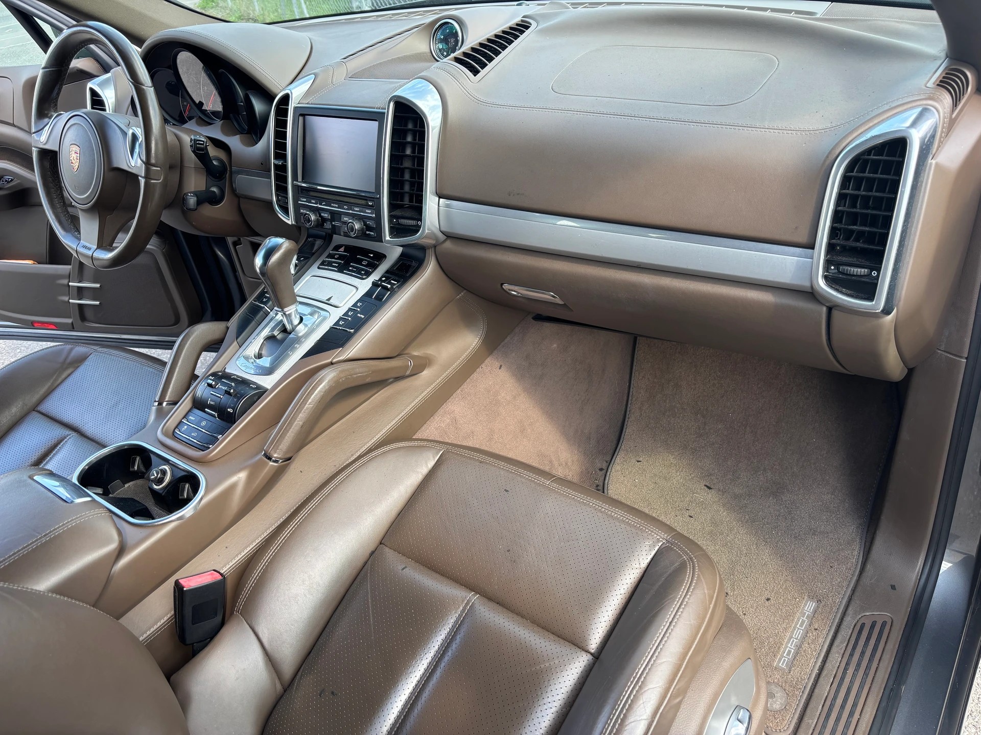 PORSCHE Cayenne Diesel-image-13