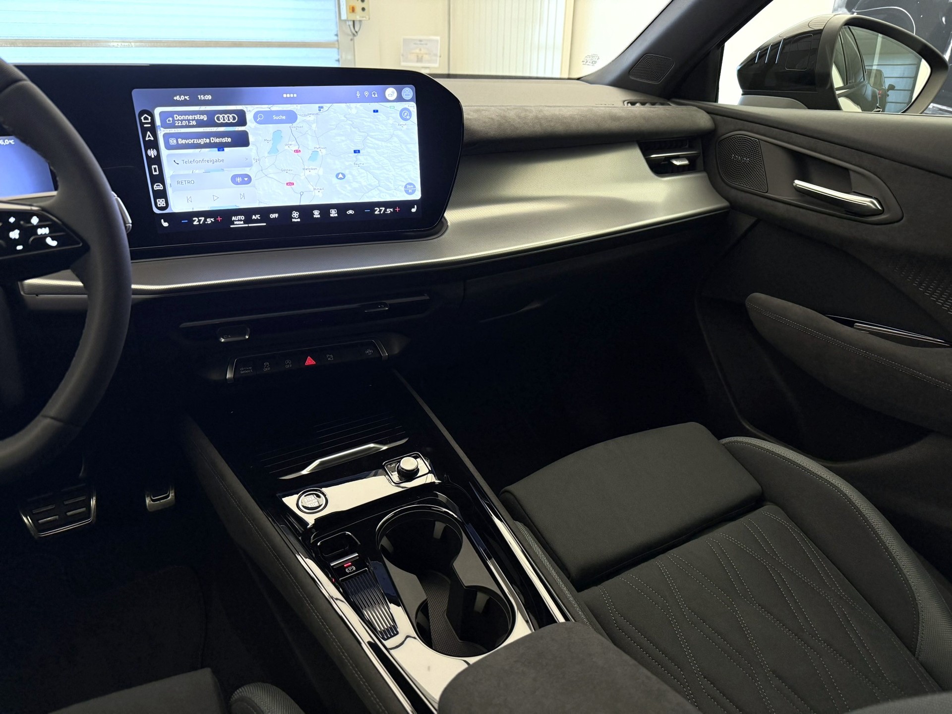 AUDI Q3 Sportback TFSI quattro 195 kW S tronic-image-13