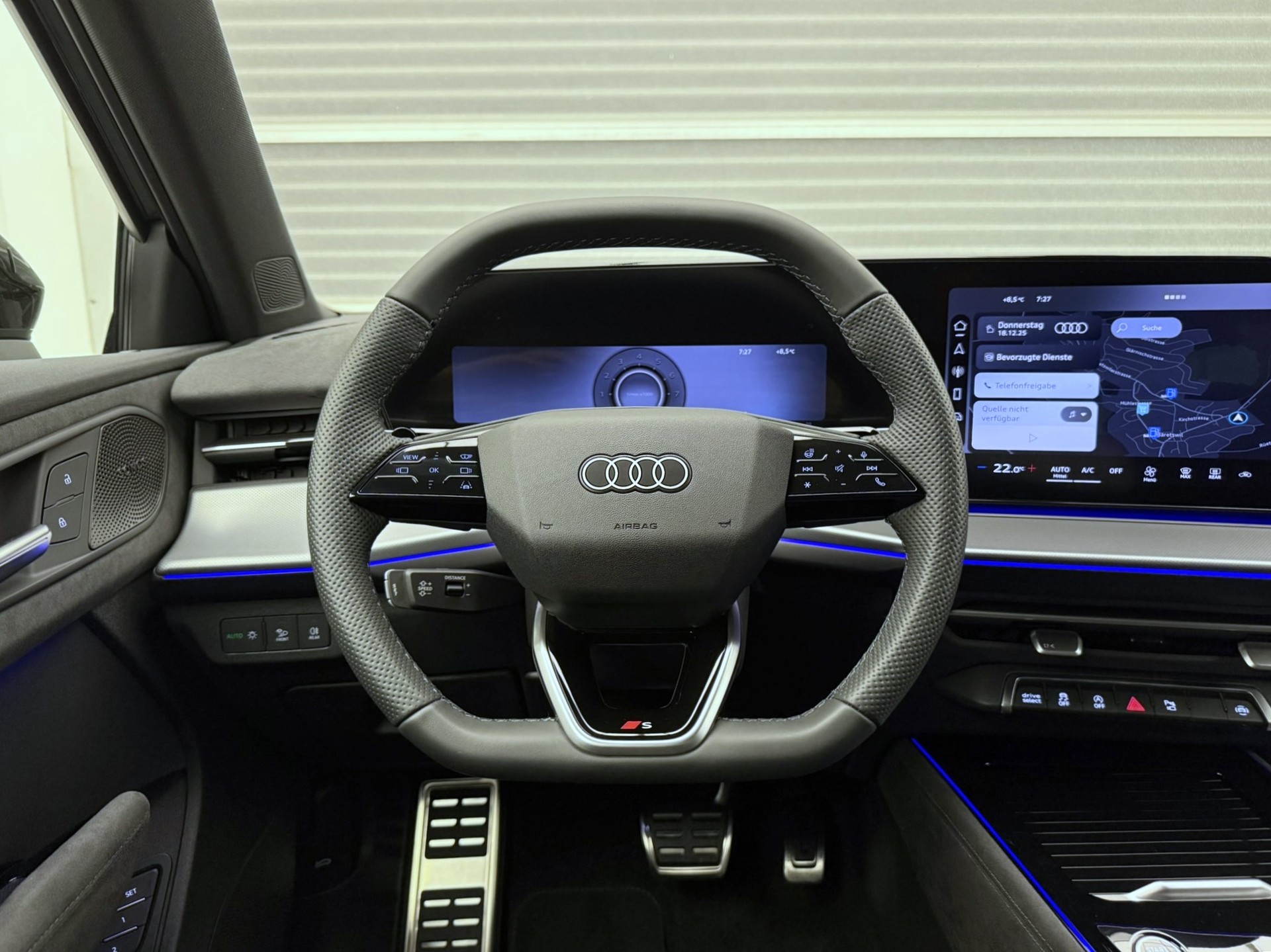 AUDI Q3 Sportback TFSI quattro 195 kW S tronic-image-6