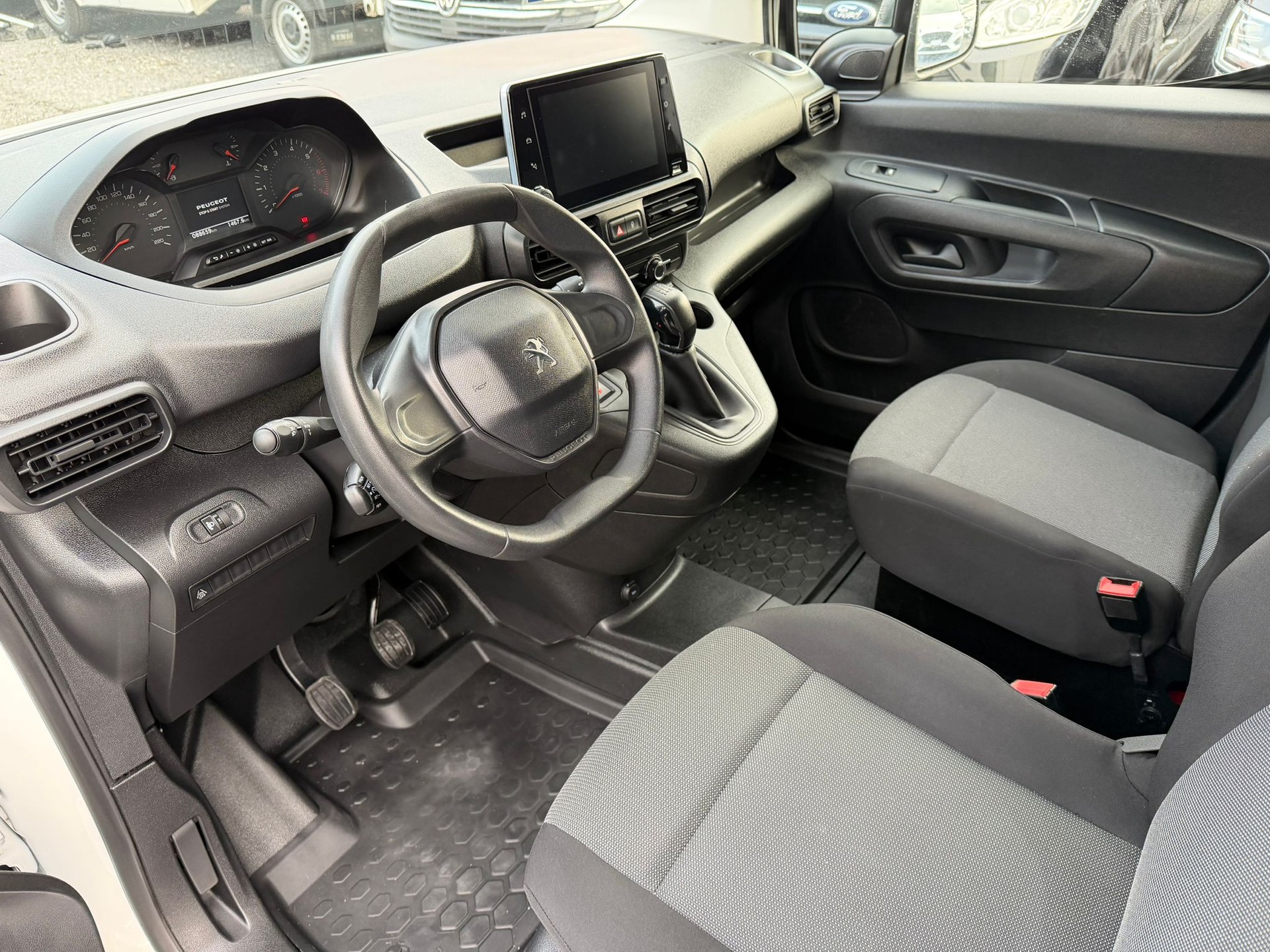 PEUGEOT Partner 1.5 Blue HDi s/s Premium 650kg-image-9