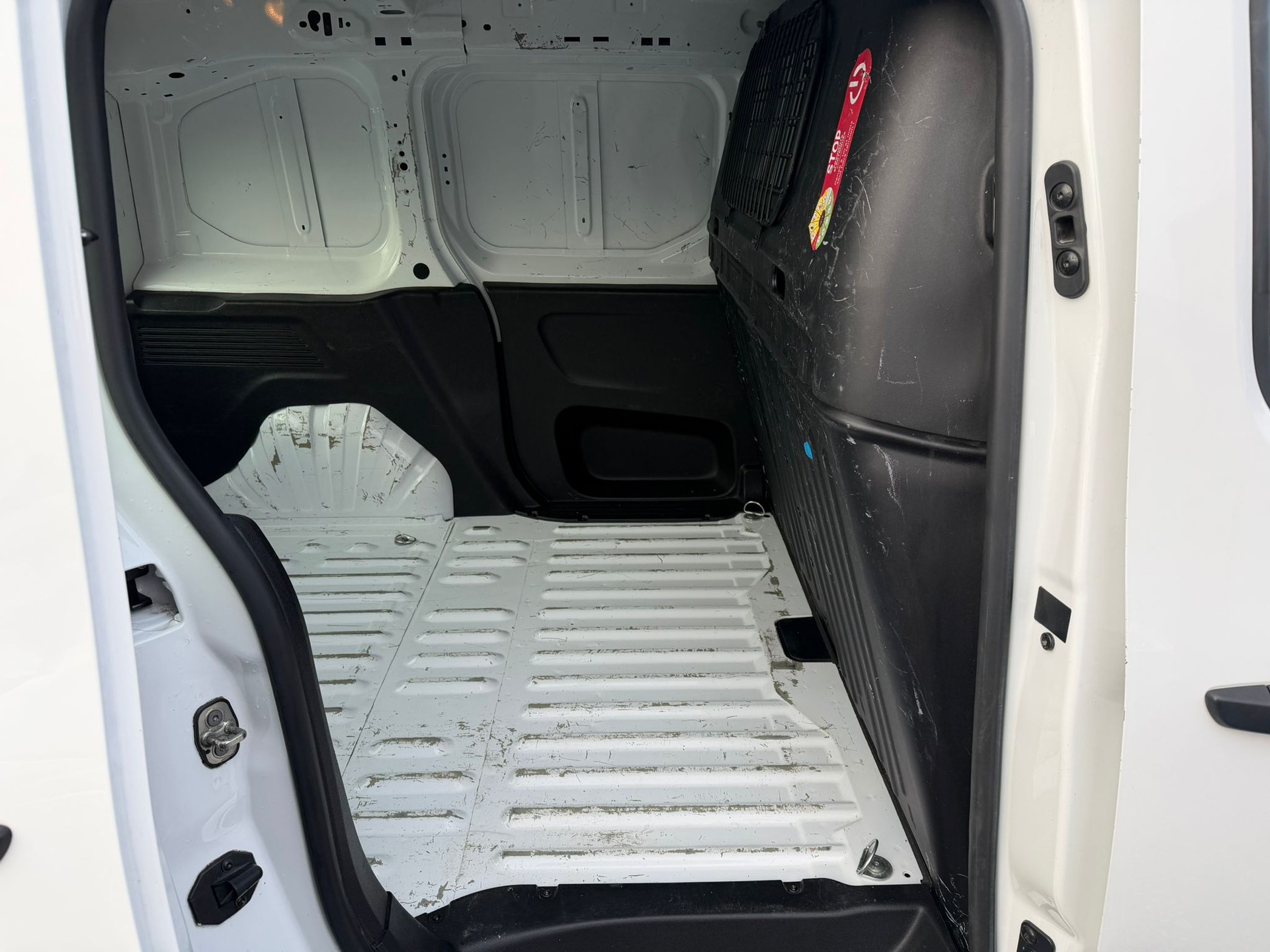 PEUGEOT Partner 1.5 Blue HDi s/s Premium 650kg-image-8