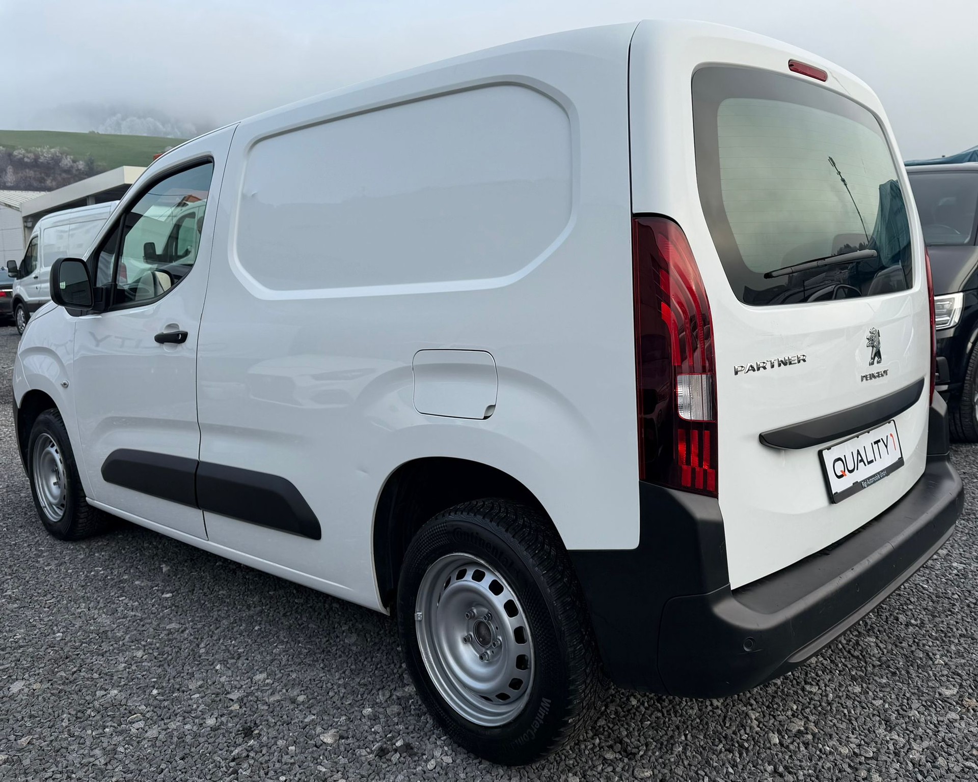 PEUGEOT Partner 1.5 Blue HDi s/s Premium 650kg-image-4