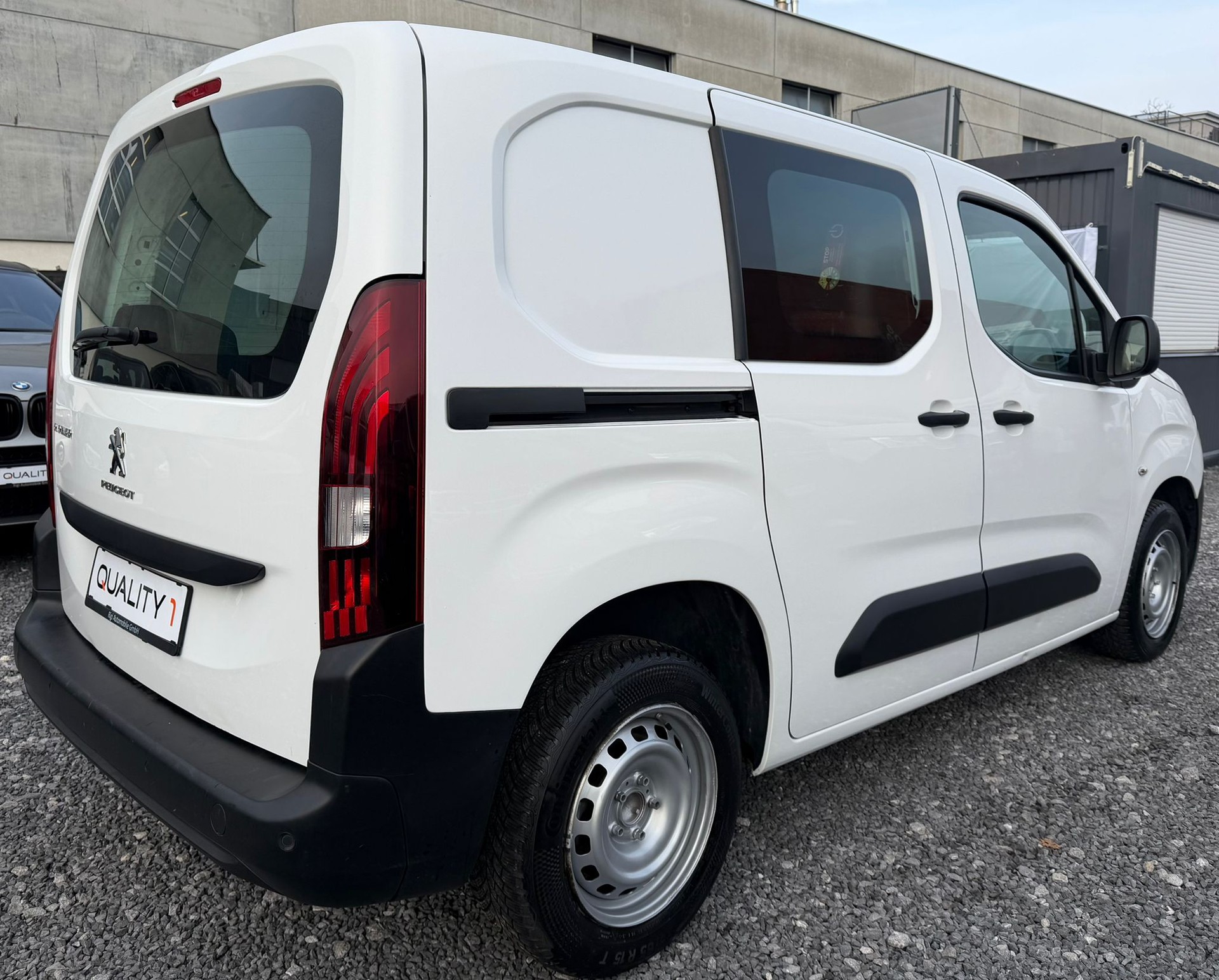 PEUGEOT Partner 1.5 Blue HDi s/s Premium 650kg-image-2