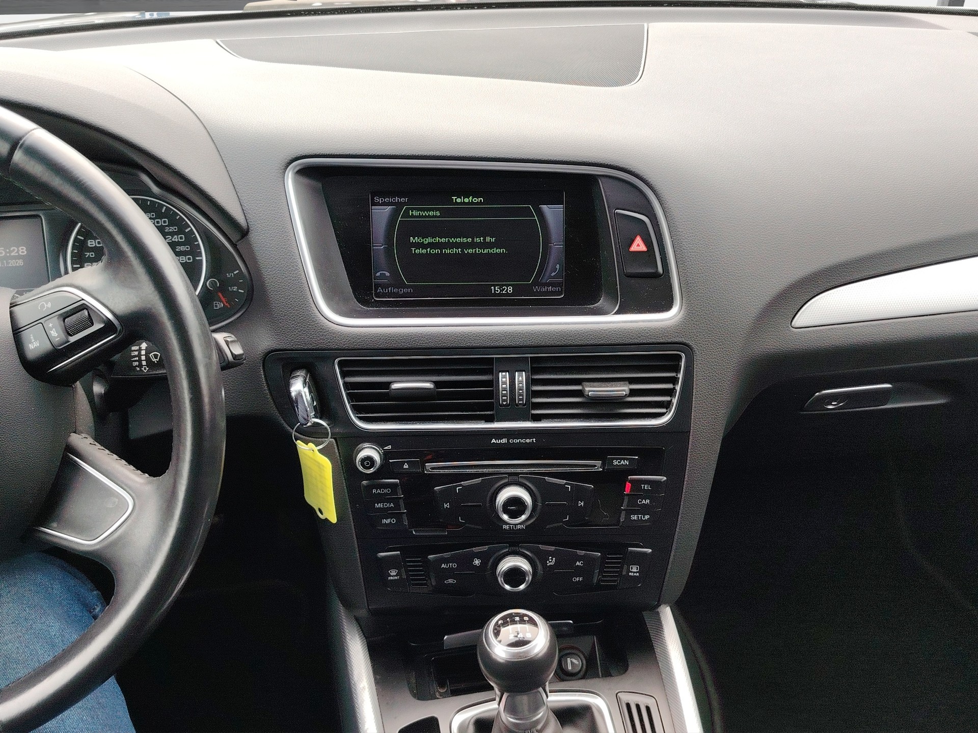 AUDI Q5 2.0 TDI quattro-image-8