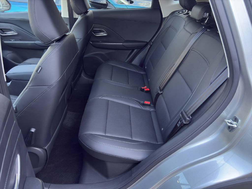 MG ZS 1.5 Hybrid+ Luxury-image-7