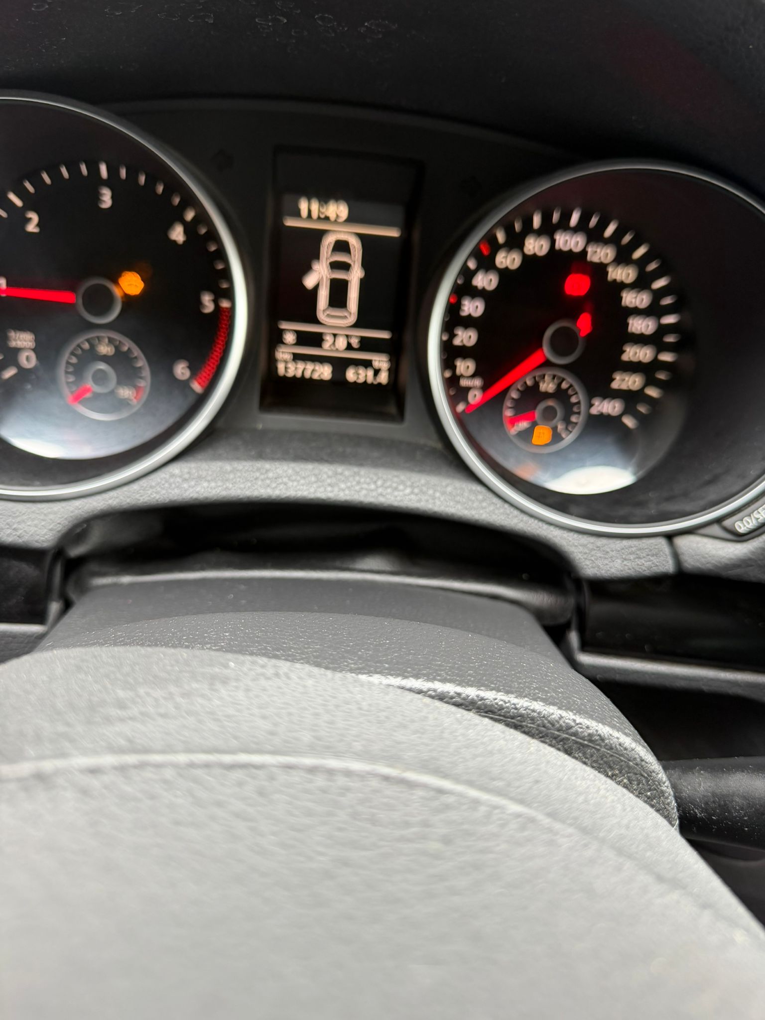 VW Golf Variant 1.6 TDI Trendline 4Motion-image-13