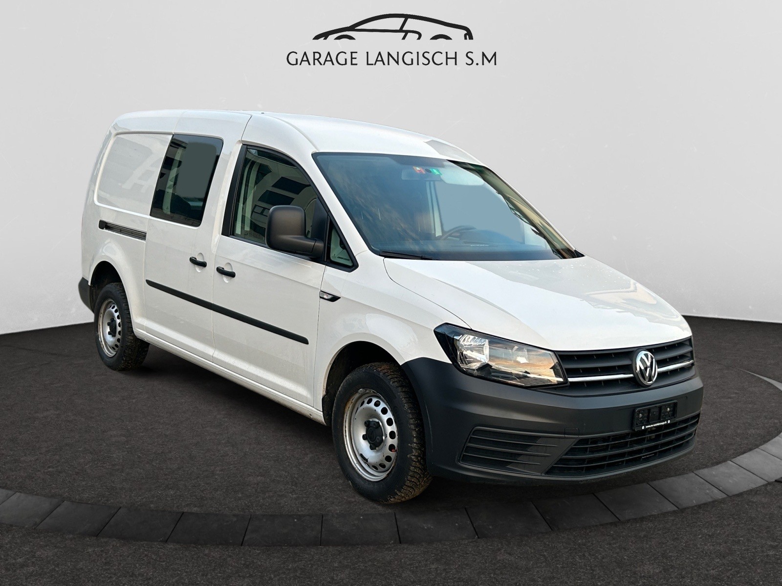 VW Caddy Maxi 2.0TDI BlueMotion Technology-image-6