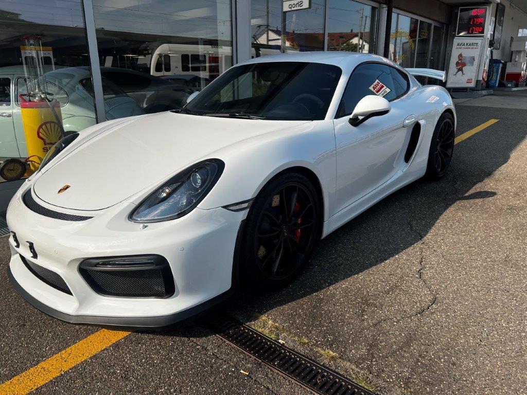 PORSCHE Cayman GT4-image-9