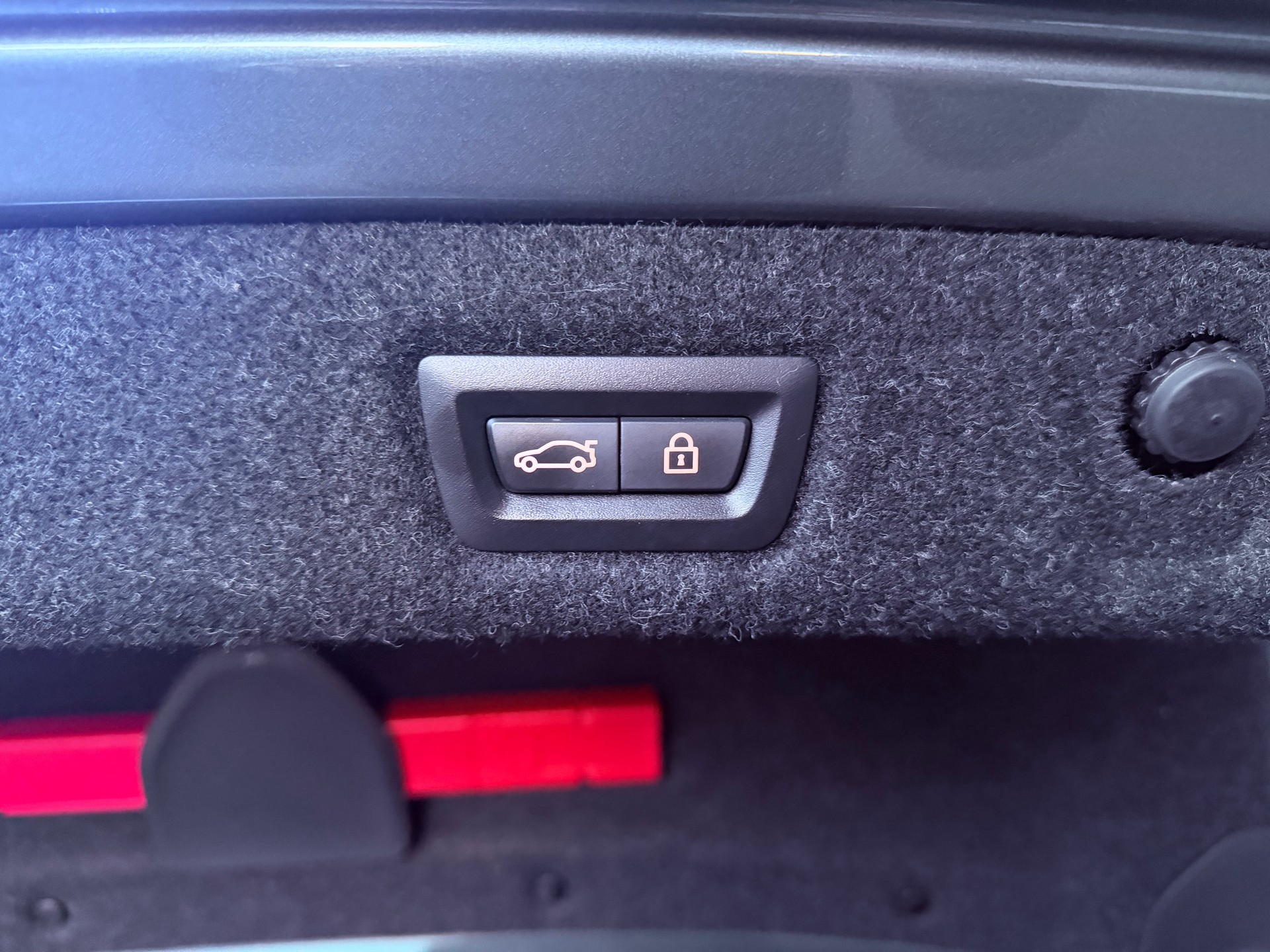 BMW 530e xDrive Steptronic-image-11