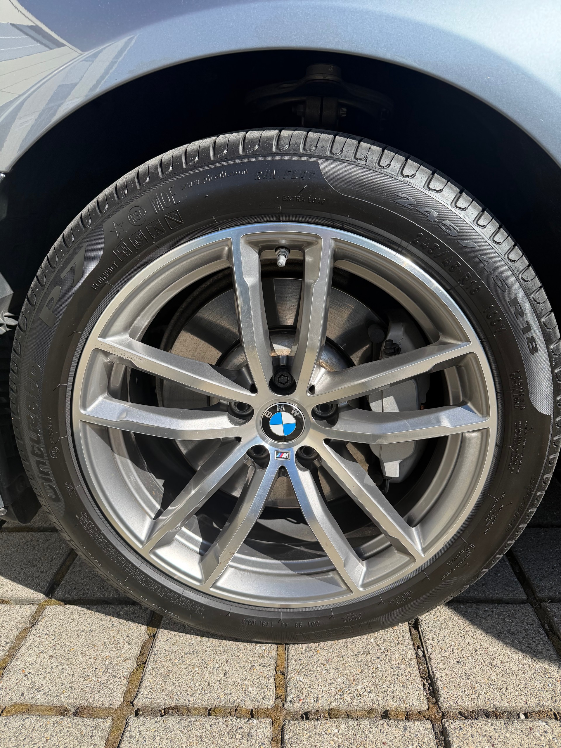 BMW 530e xDrive Steptronic-image-16