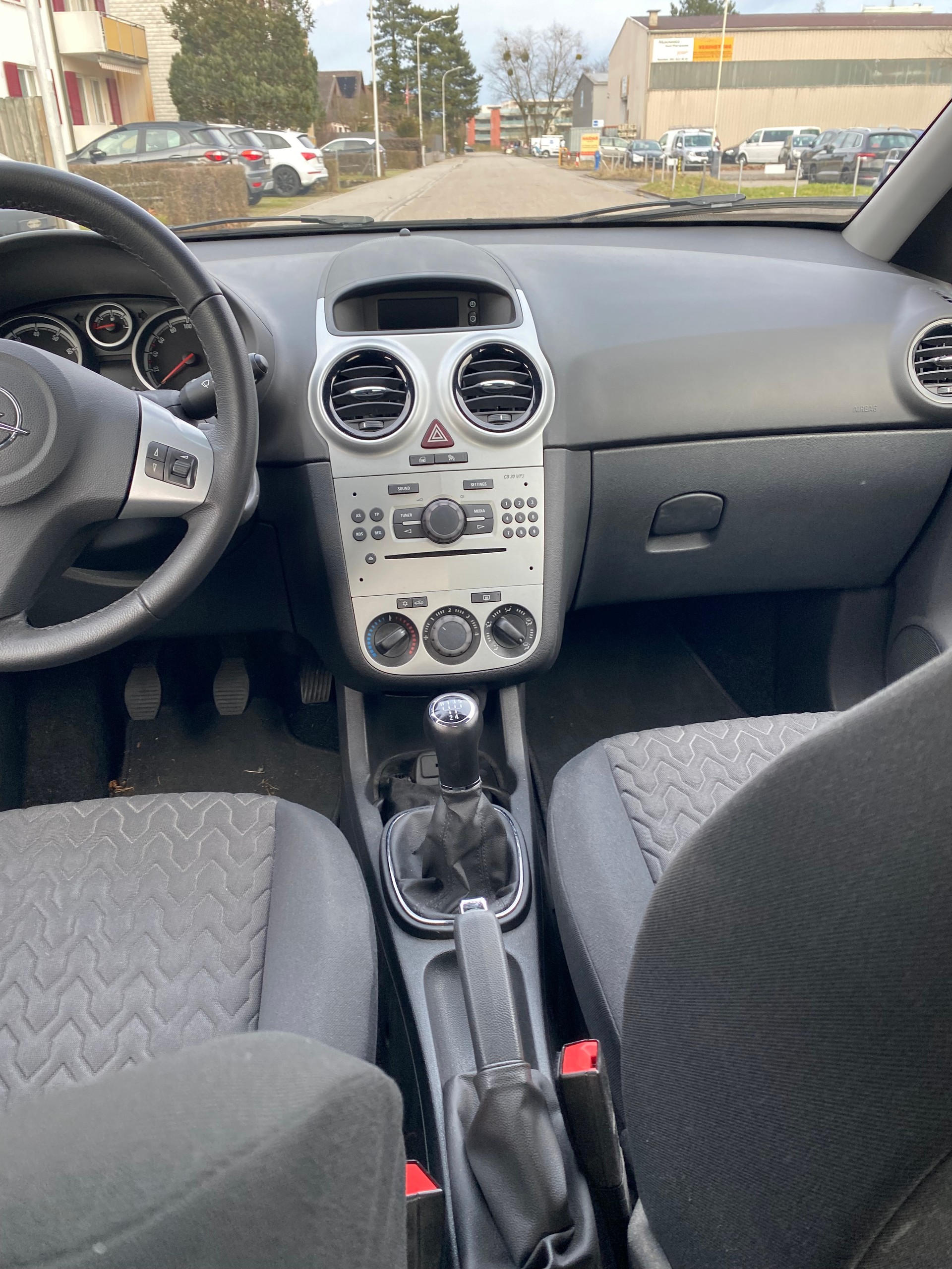 OPEL Corsa 1.4 TP Drive-image-8
