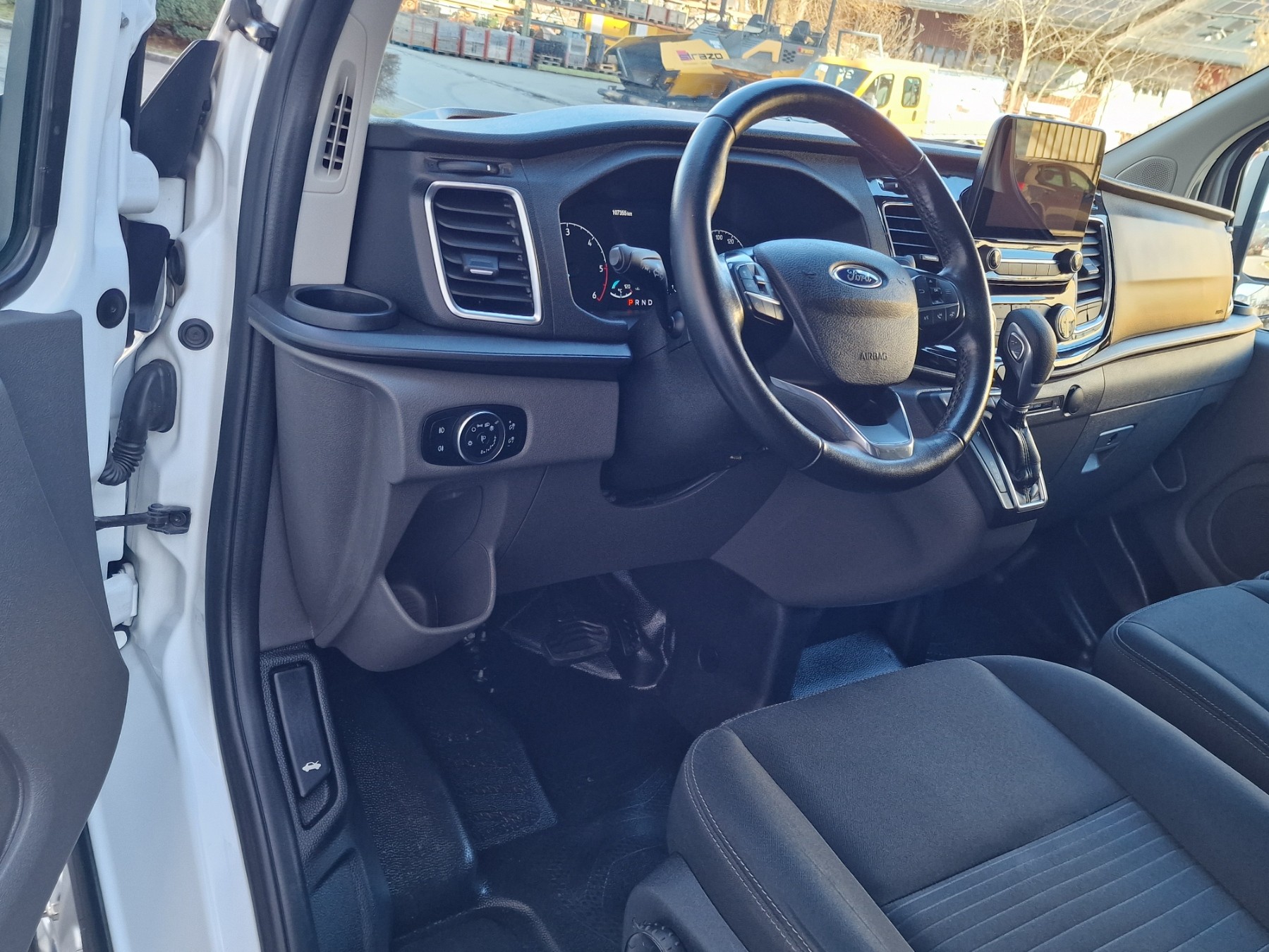 FORD Transit Custom Van 340 L2H1 Trend A-image-8