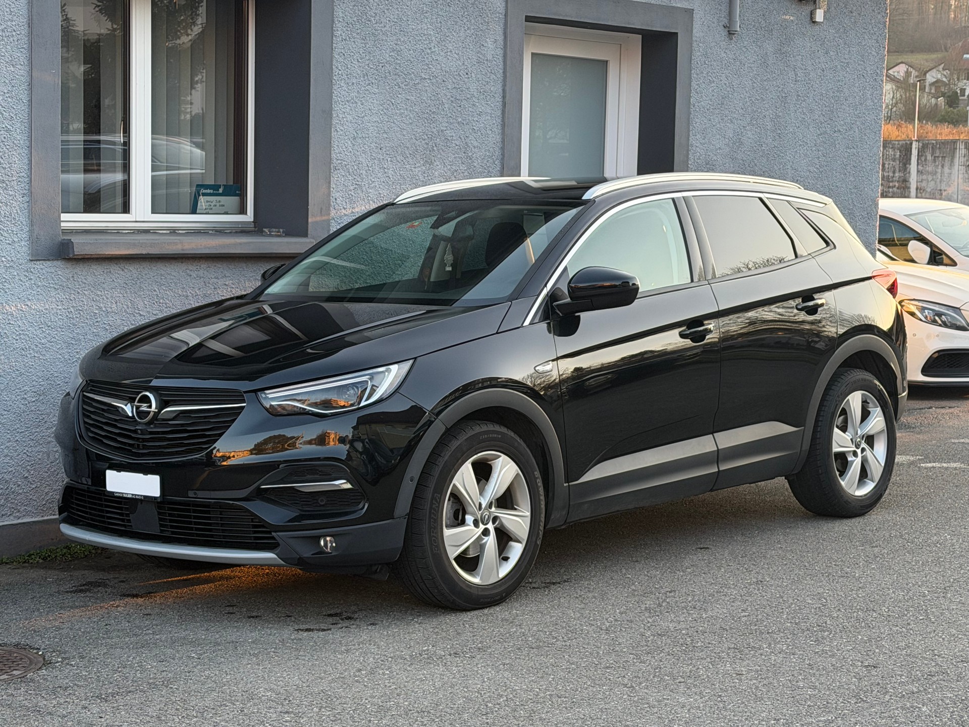 OPEL Grandland X 1.2i TP Enjoy Automatik-image-0