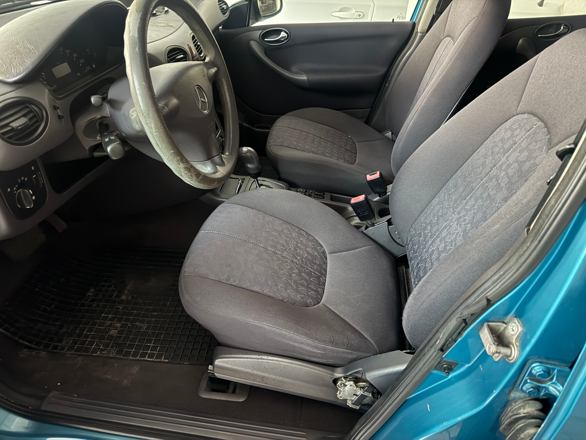 MERCEDES-BENZ A 170 L CDI Elégance-image-11