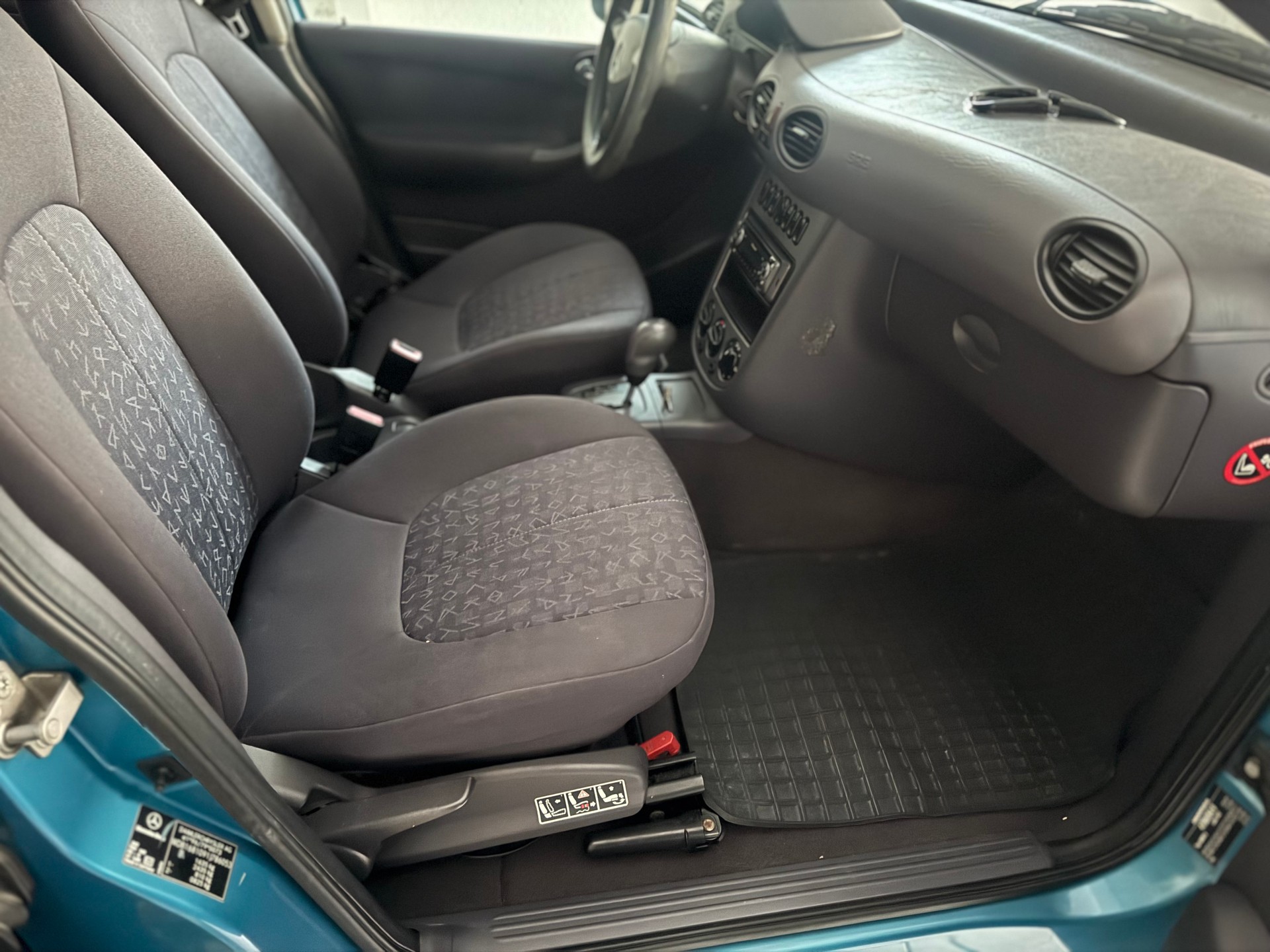 MERCEDES-BENZ A 170 L CDI Elégance-image-10