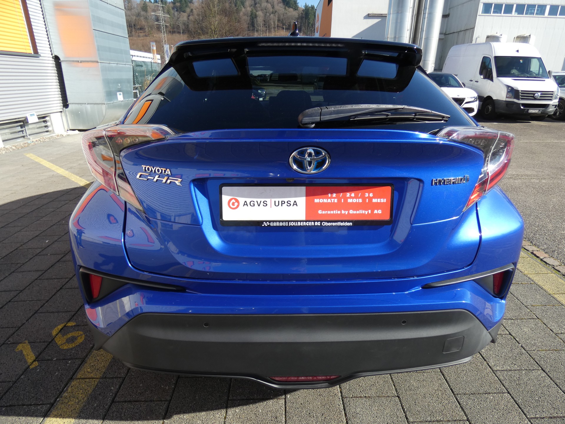 TOYOTA C-HR 1.8 HSD Style CVT-showroom-element-3