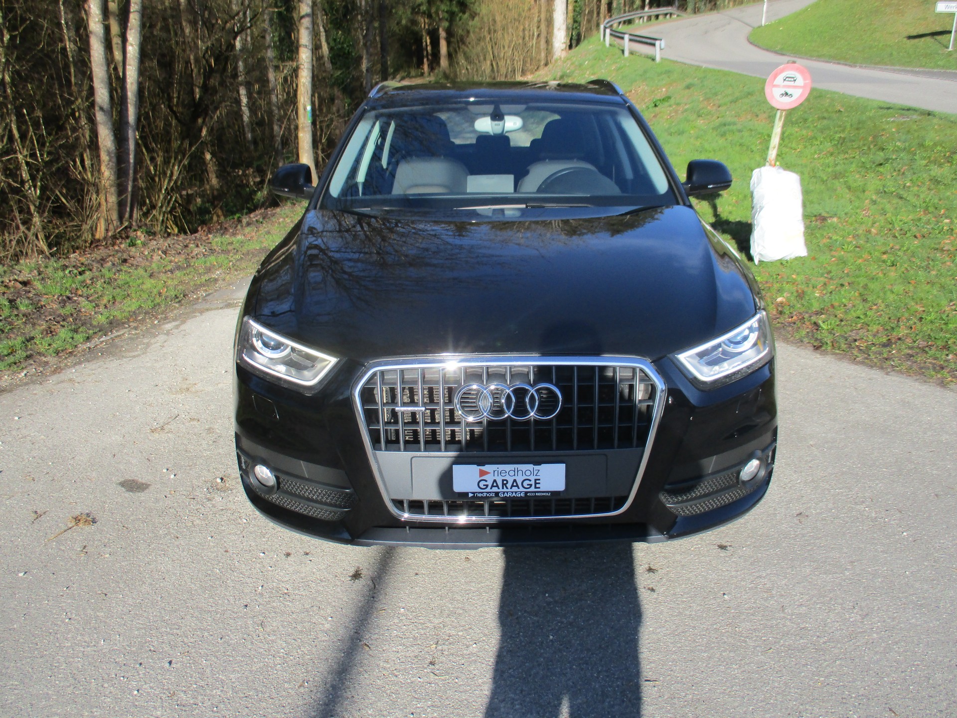 AUDI Q3 2.0 TDI quattro S-tronic-image-2