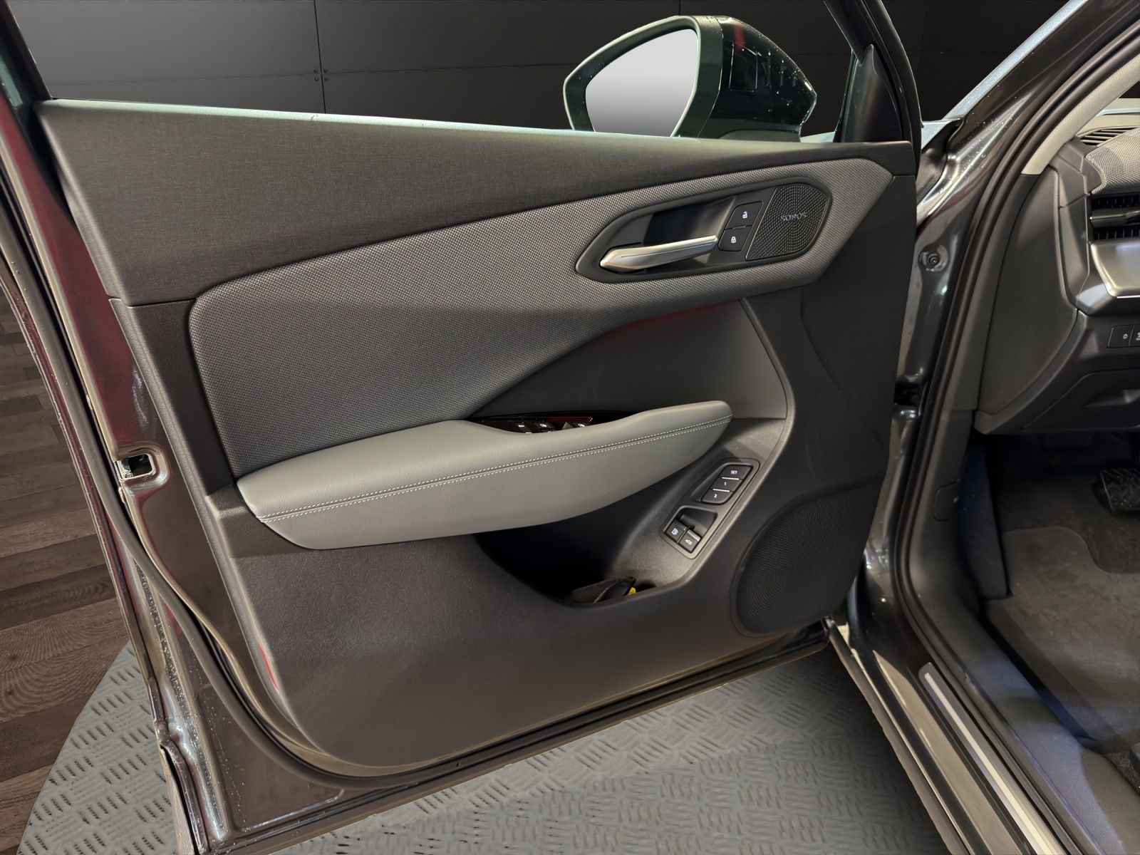 AUDI Q3 SUV e-hybrid 200 kW S tronig-image-19