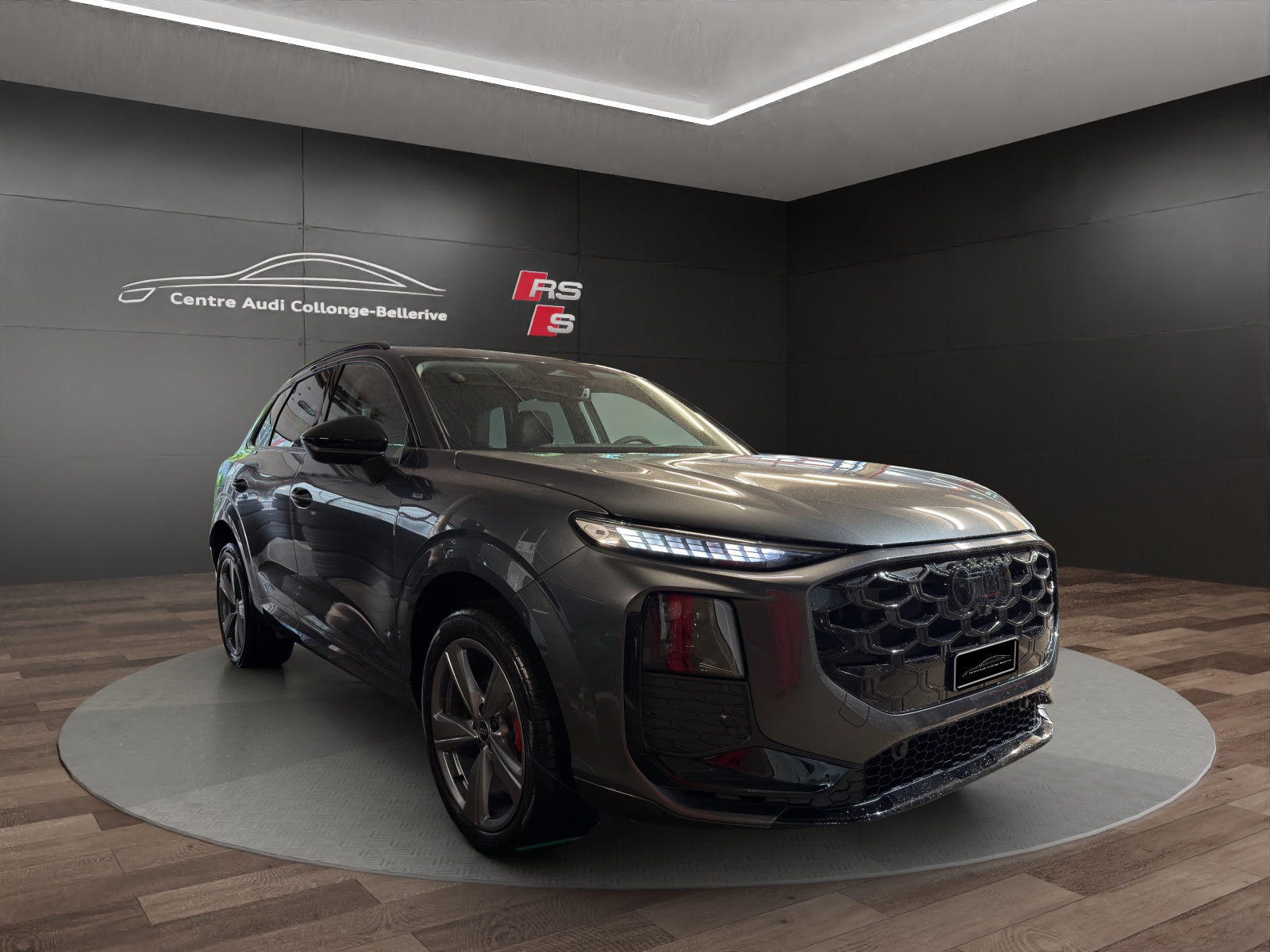 AUDI Q3 SUV e-hybrid 200 kW S tronig-image-6