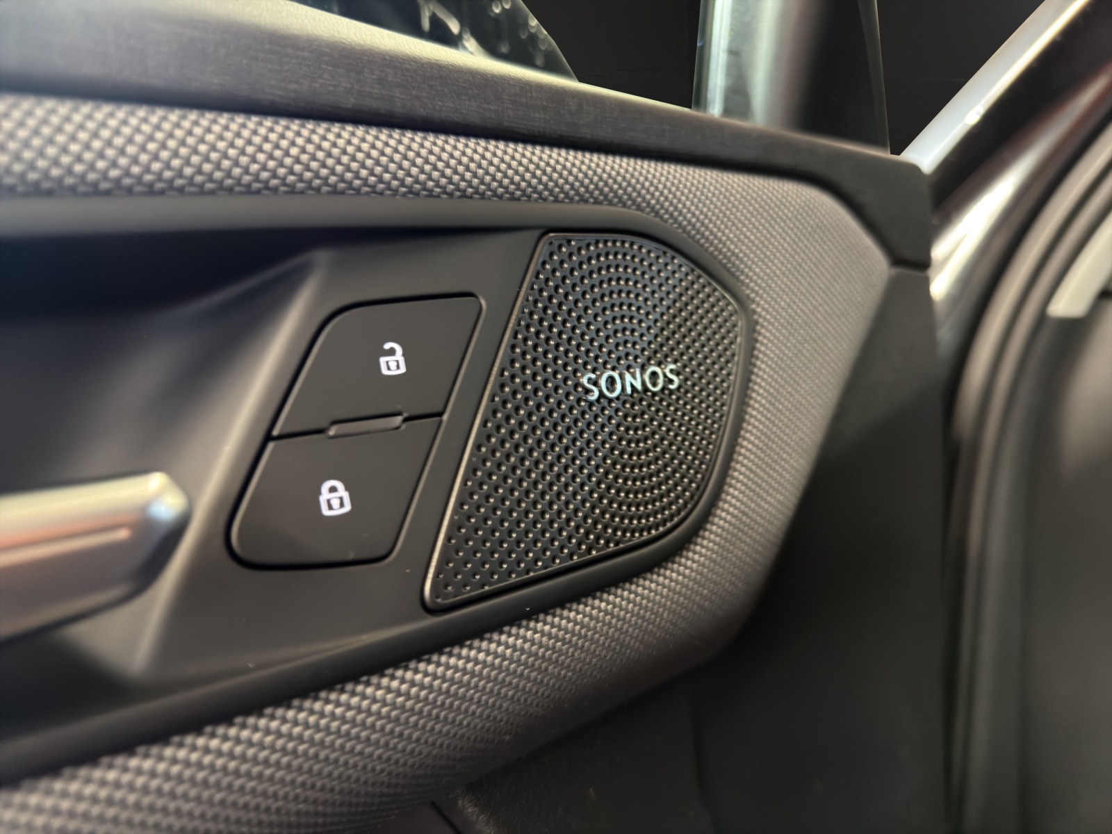 AUDI Q3 SUV e-hybrid 200 kW S tronig-image-21
