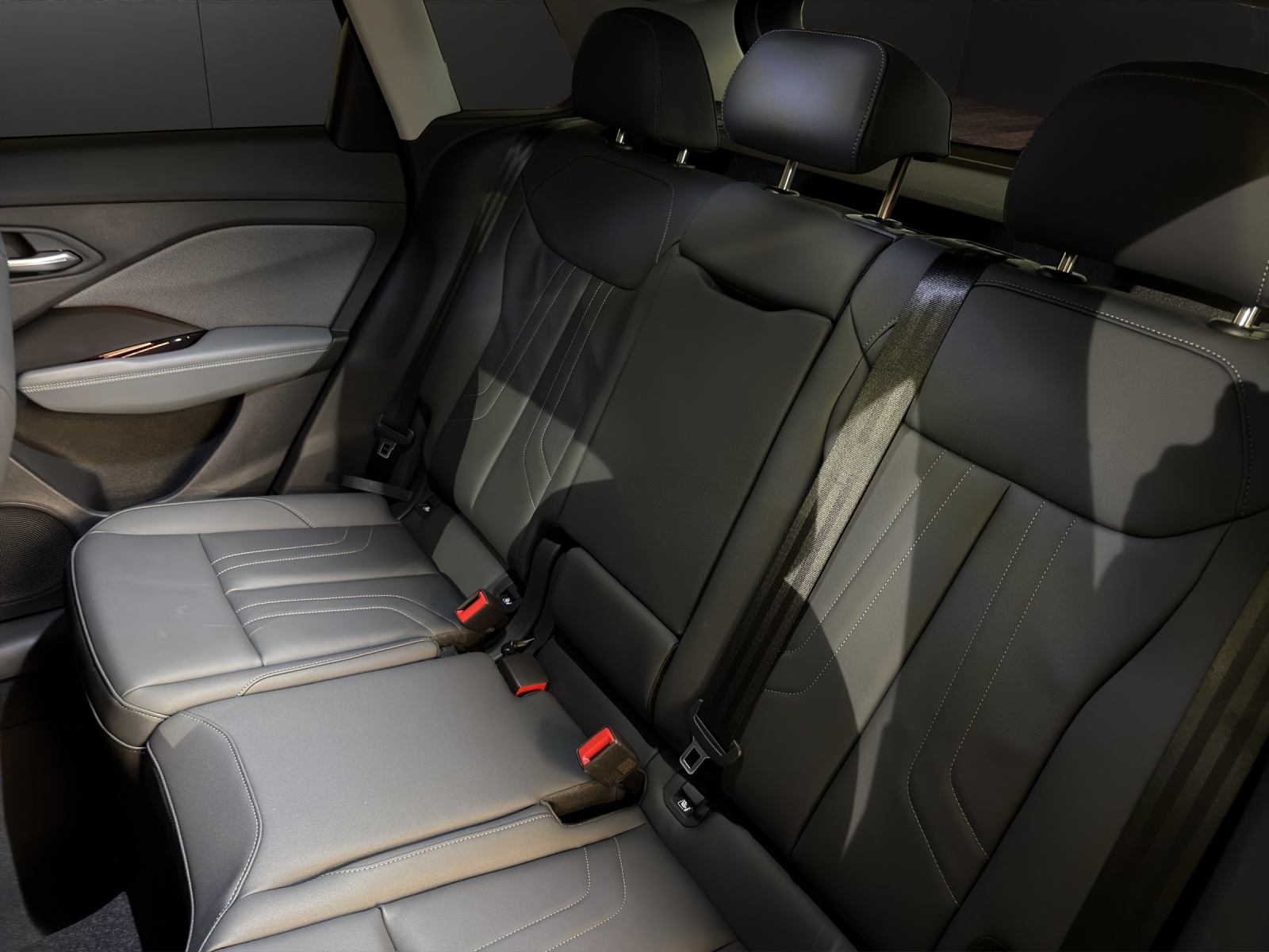 AUDI Q3 SUV e-hybrid 200 kW S tronig-image-10