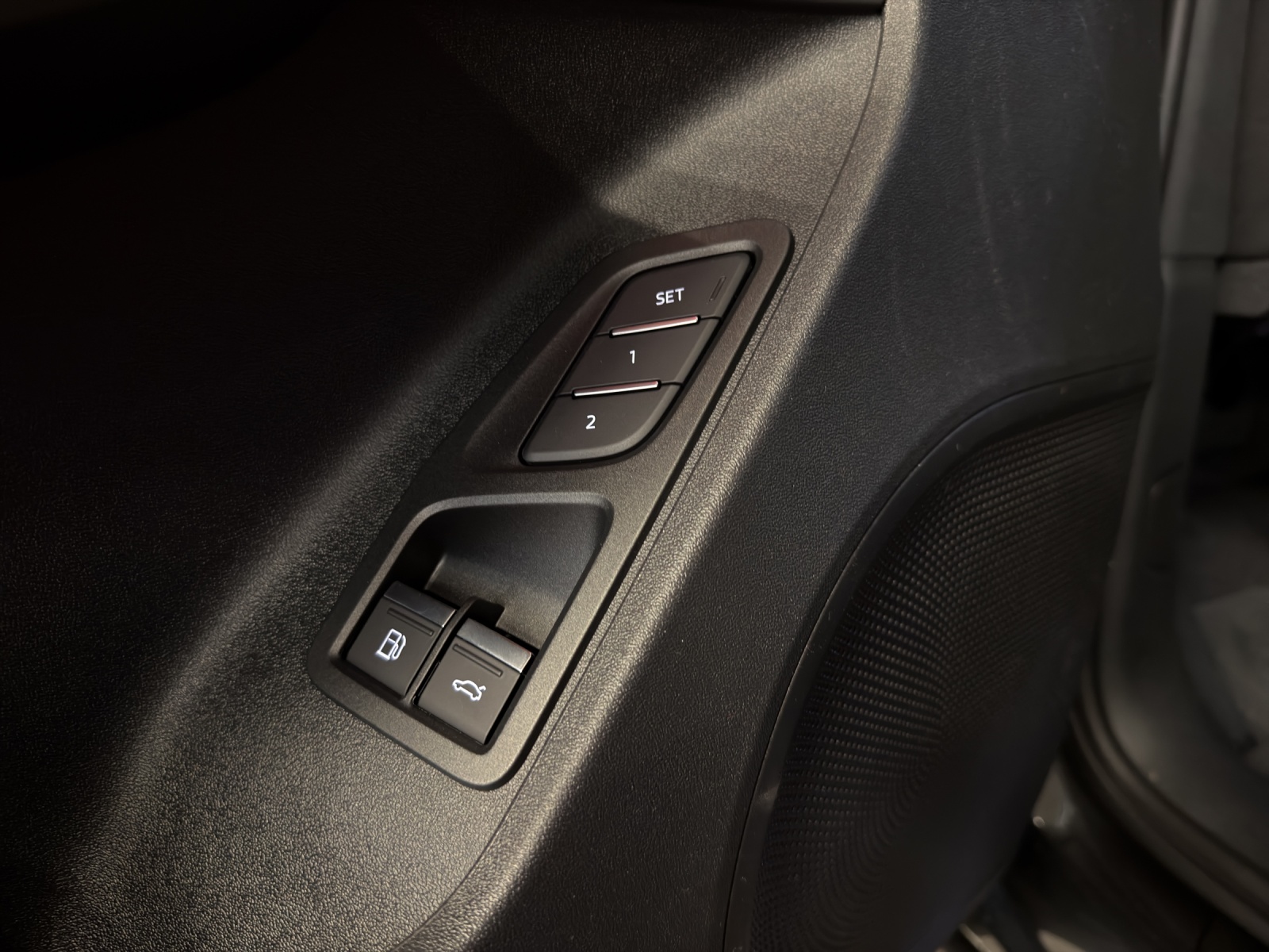 AUDI Q3 SUV e-hybrid 200 kW S tronig-image-20