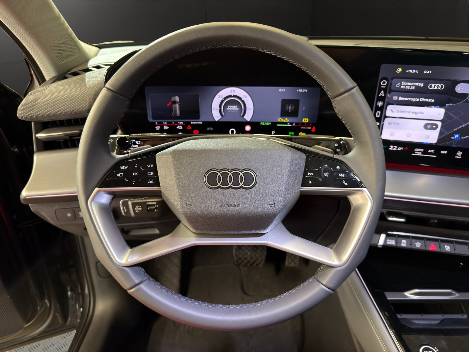 AUDI Q3 SUV e-hybrid 200 kW S tronig-image-8