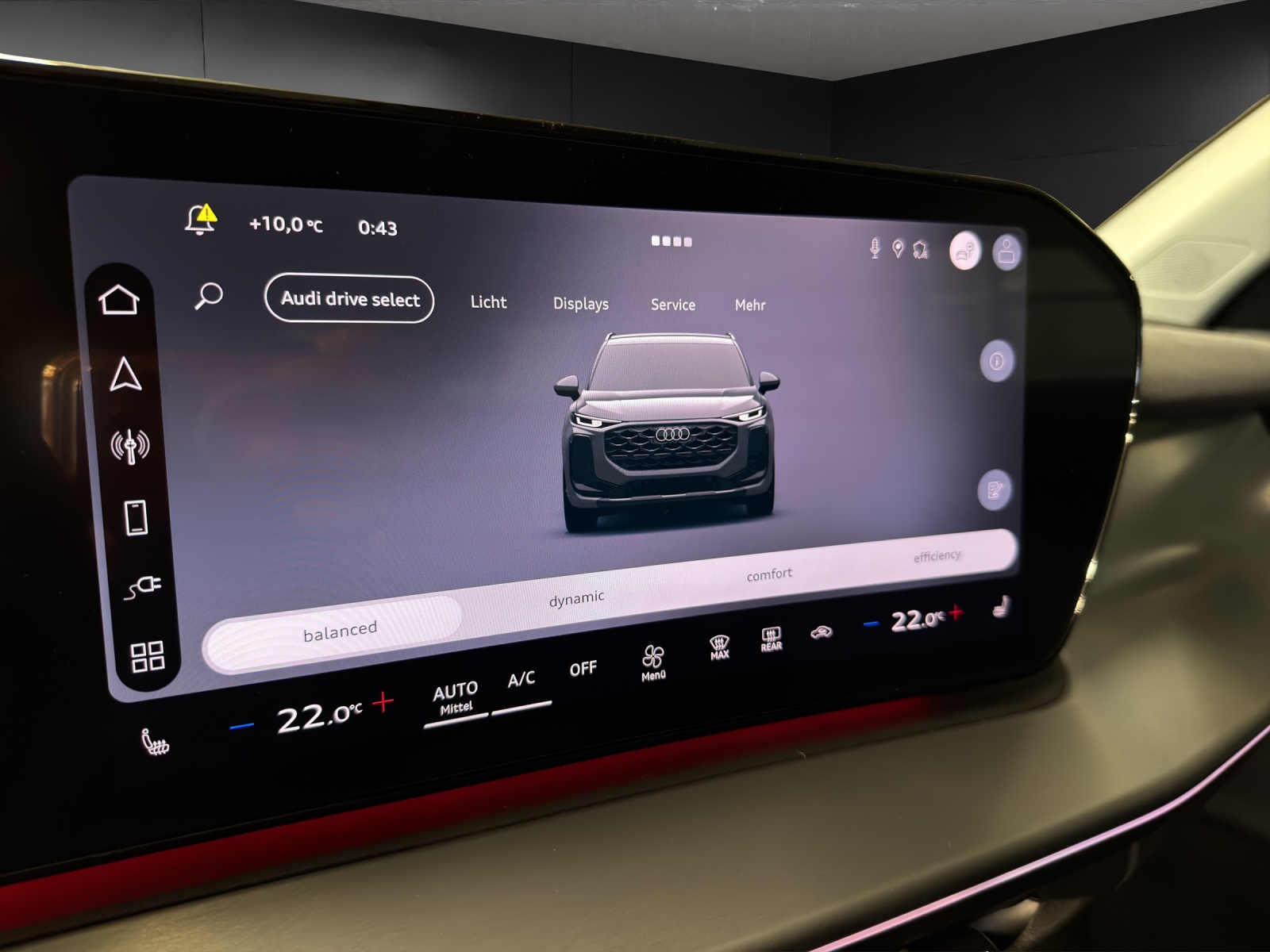 AUDI Q3 SUV e-hybrid 200 kW S tronig-image-24