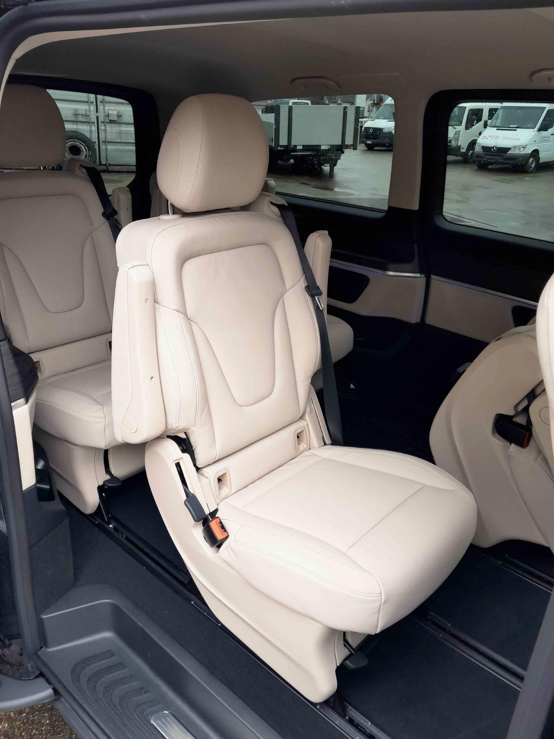 MERCEDES-BENZ V 300 d Avantgarde lang Van 4x4-image-16