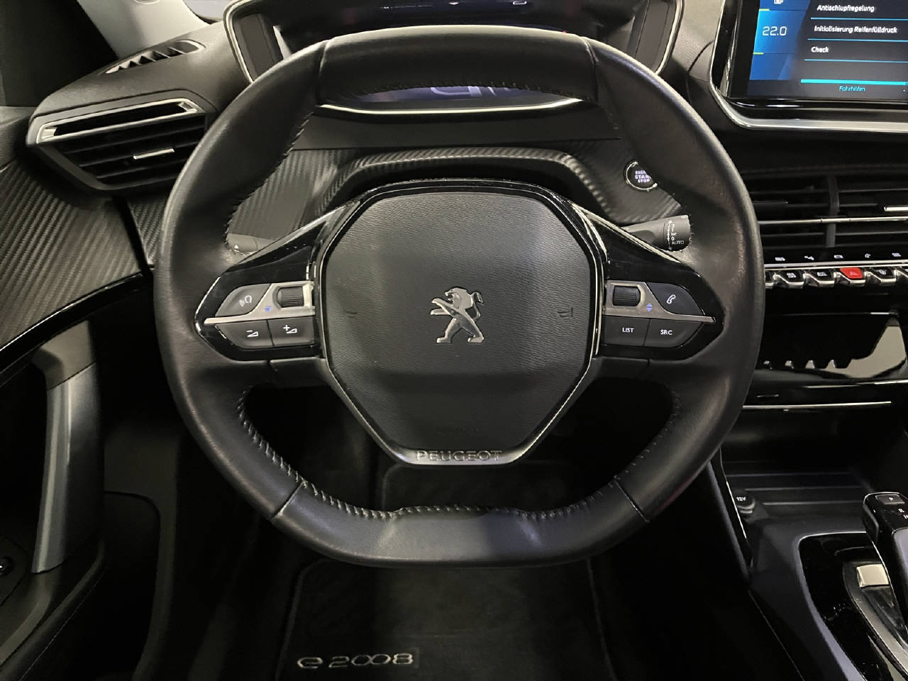 PEUGEOT 2008 e-Allure-image-6