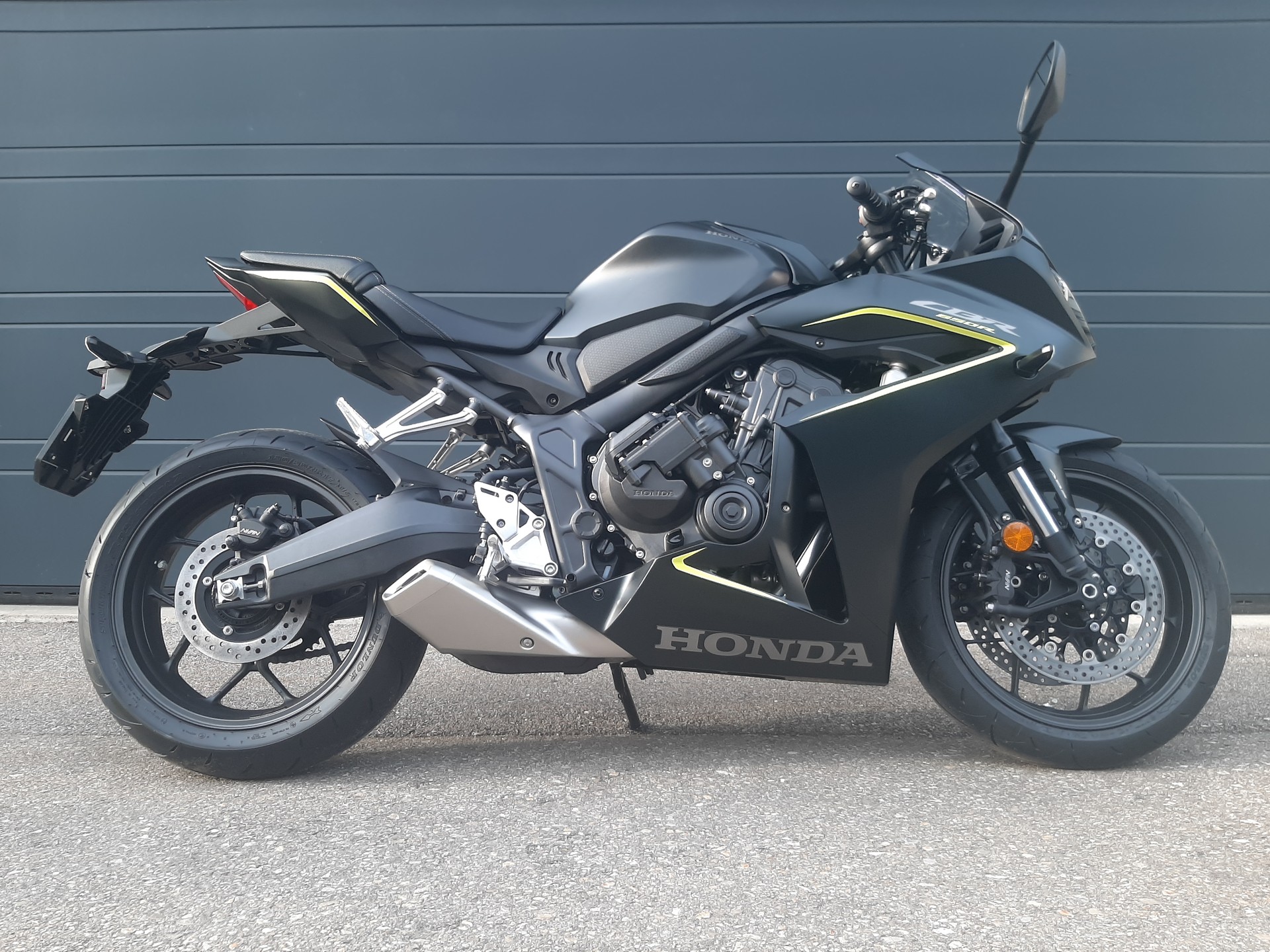 HONDA CBR 650 R E-Clutch