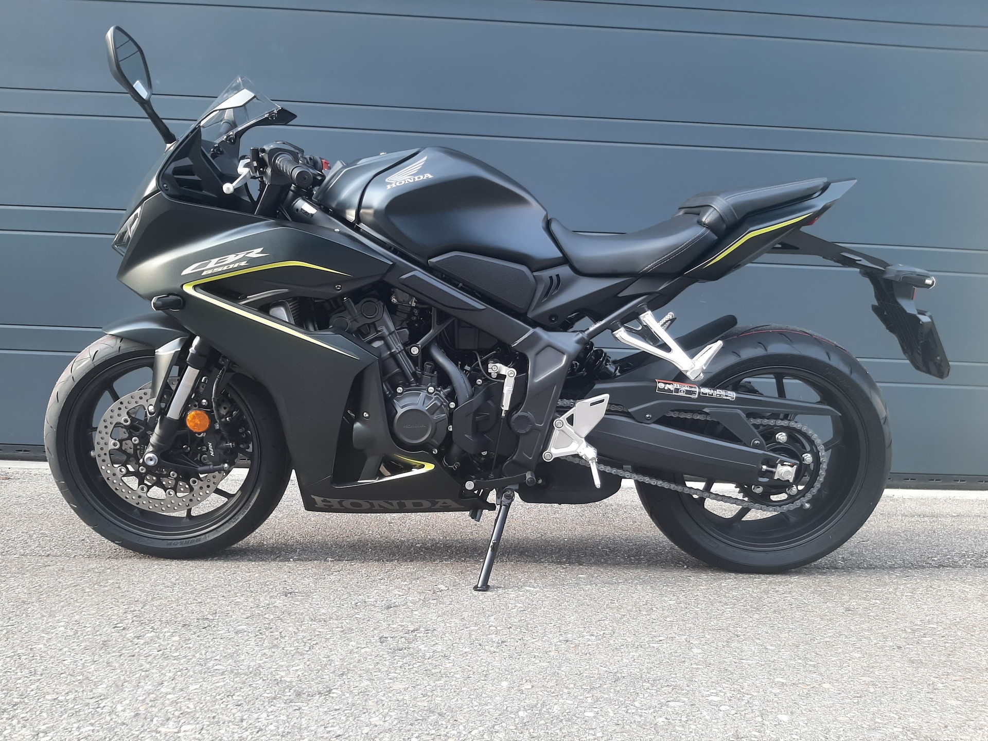 HONDA CBR 650 R E-Clutch-showroom-element-1