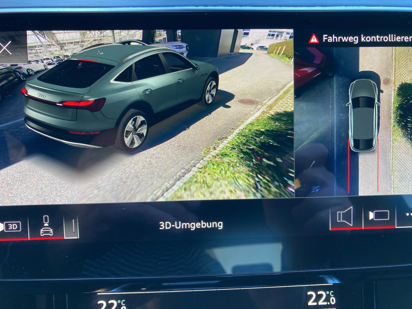 AUDI e-tron 55 Sportback S Line Black Edition quattro-image-14