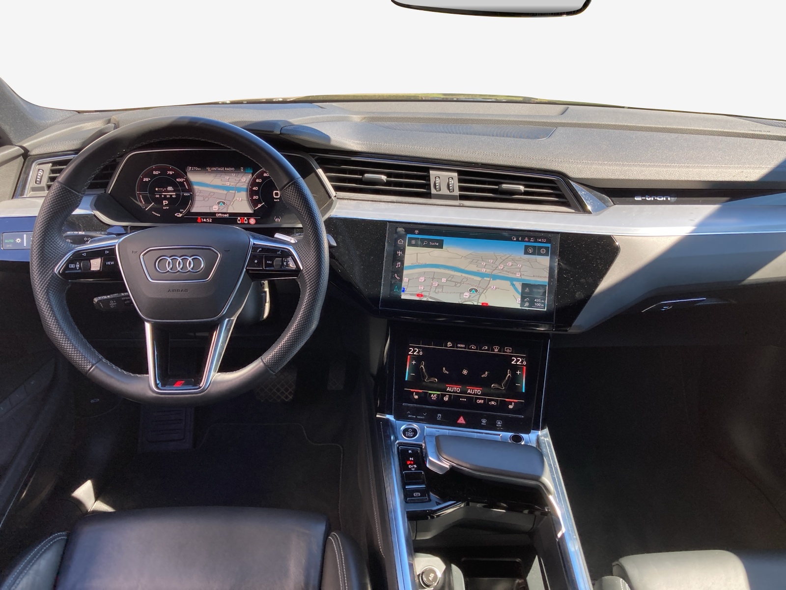 AUDI e-tron 55 Sportback S Line Black Edition quattro-image-9