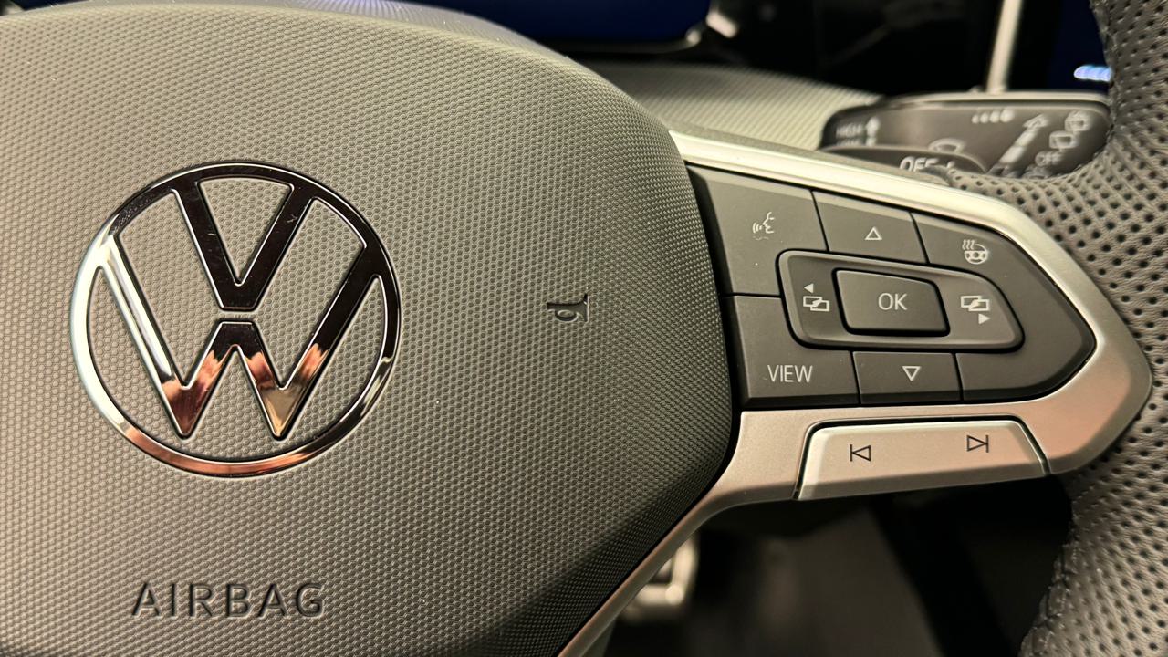 VW Golf 1.5 e TSI mHEV R-Line DSG-image-9