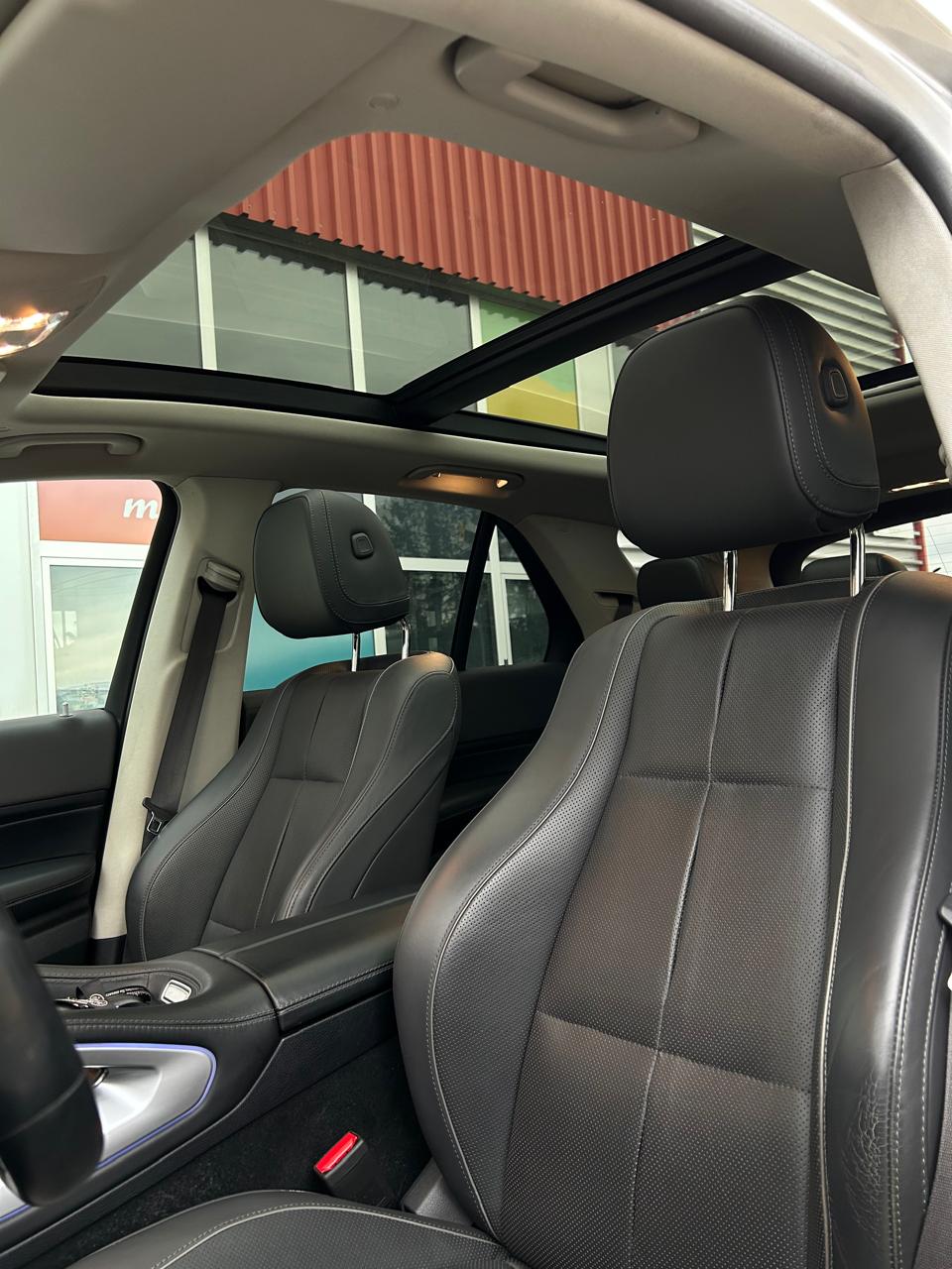 MERCEDES-BENZ GLE 450 4Matic AMG Line 9G-Tronic-image-10