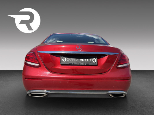 MERCEDES-BENZ E 200 Avantgarde 4Matic-image-4