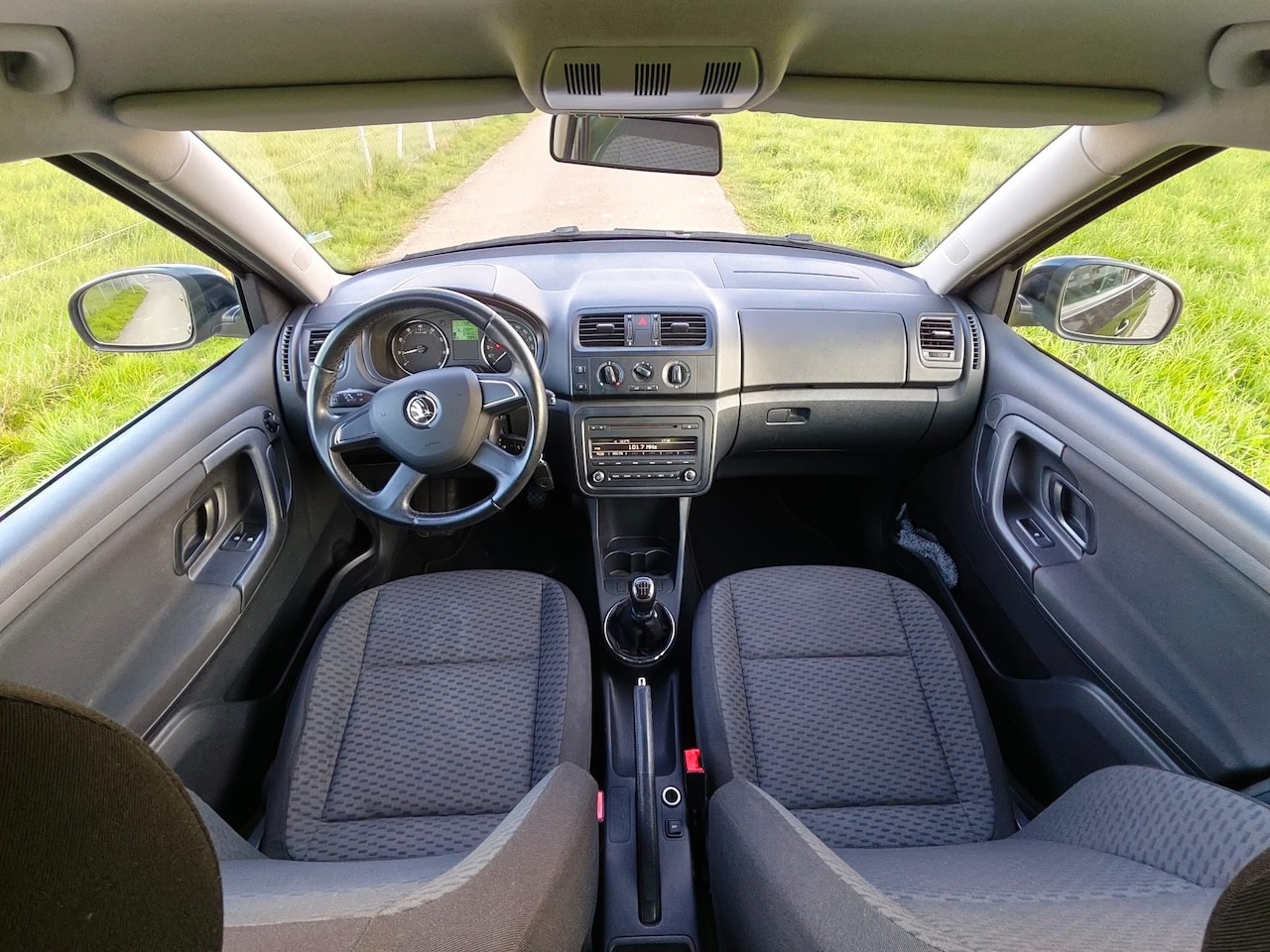SKODA Fabia 1.2 Ambition-image-6