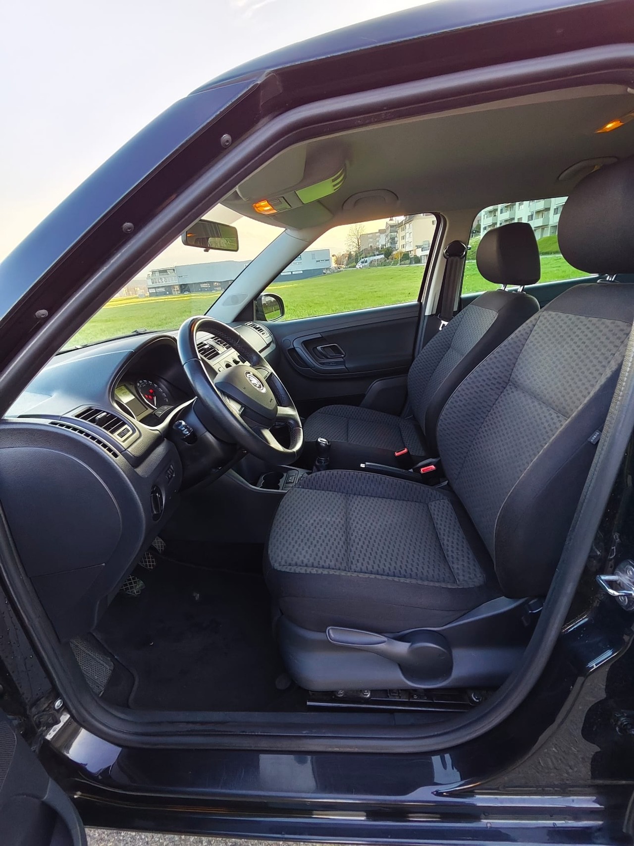 SKODA Fabia 1.2 Ambition-image-7