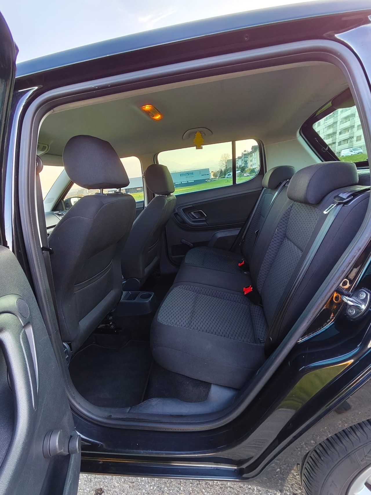 SKODA Fabia 1.2 Ambition-image-15