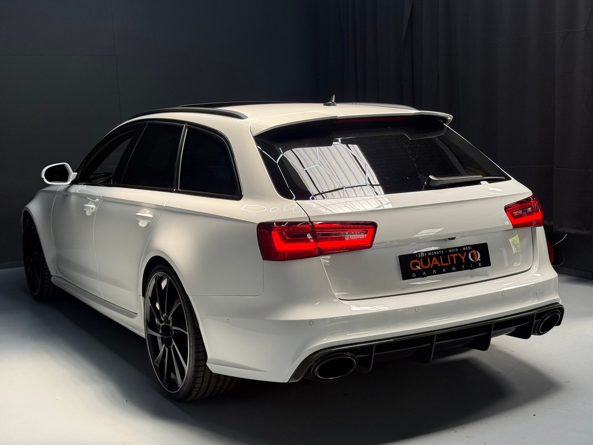 AUDI RS6 Avant 4.0 TFSI V8 quattro Tiptronic-image-10