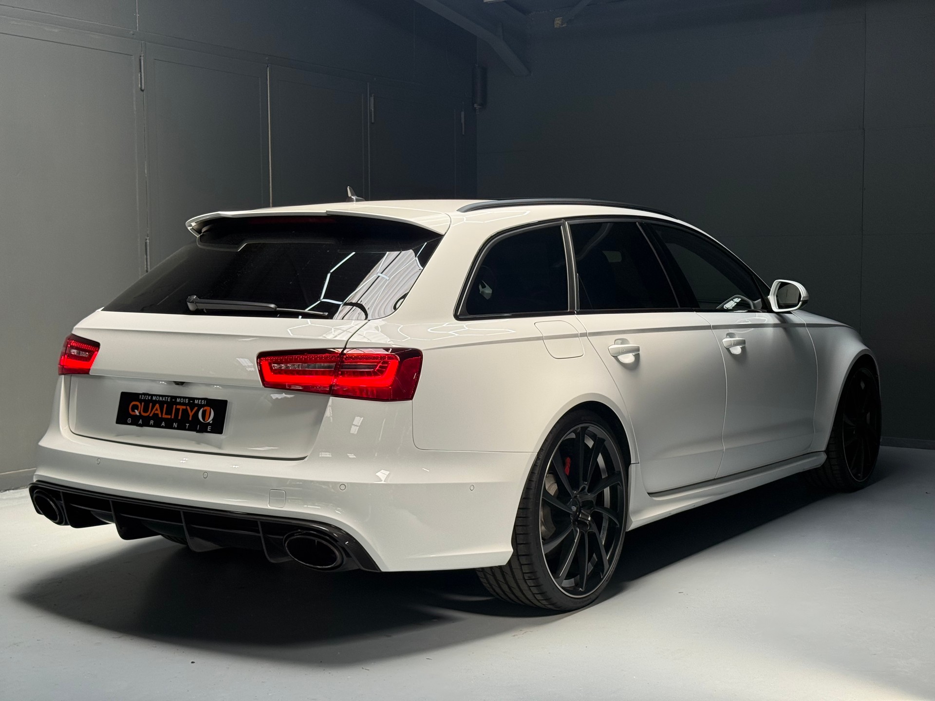 AUDI RS6 Avant 4.0 TFSI V8 quattro Tiptronic-image-9