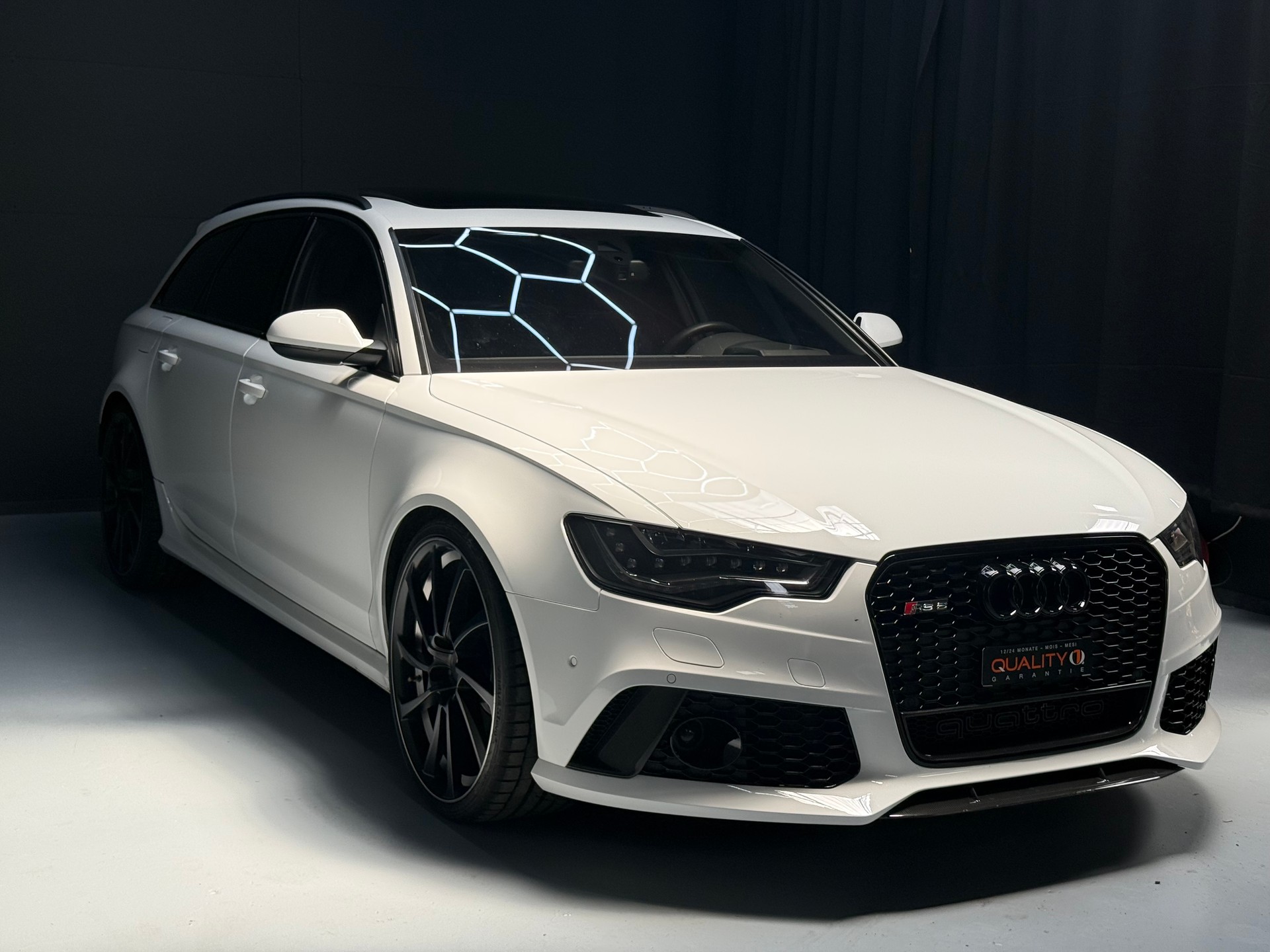 AUDI RS6 Avant 4.0 TFSI V8 quattro Tiptronic-image-2
